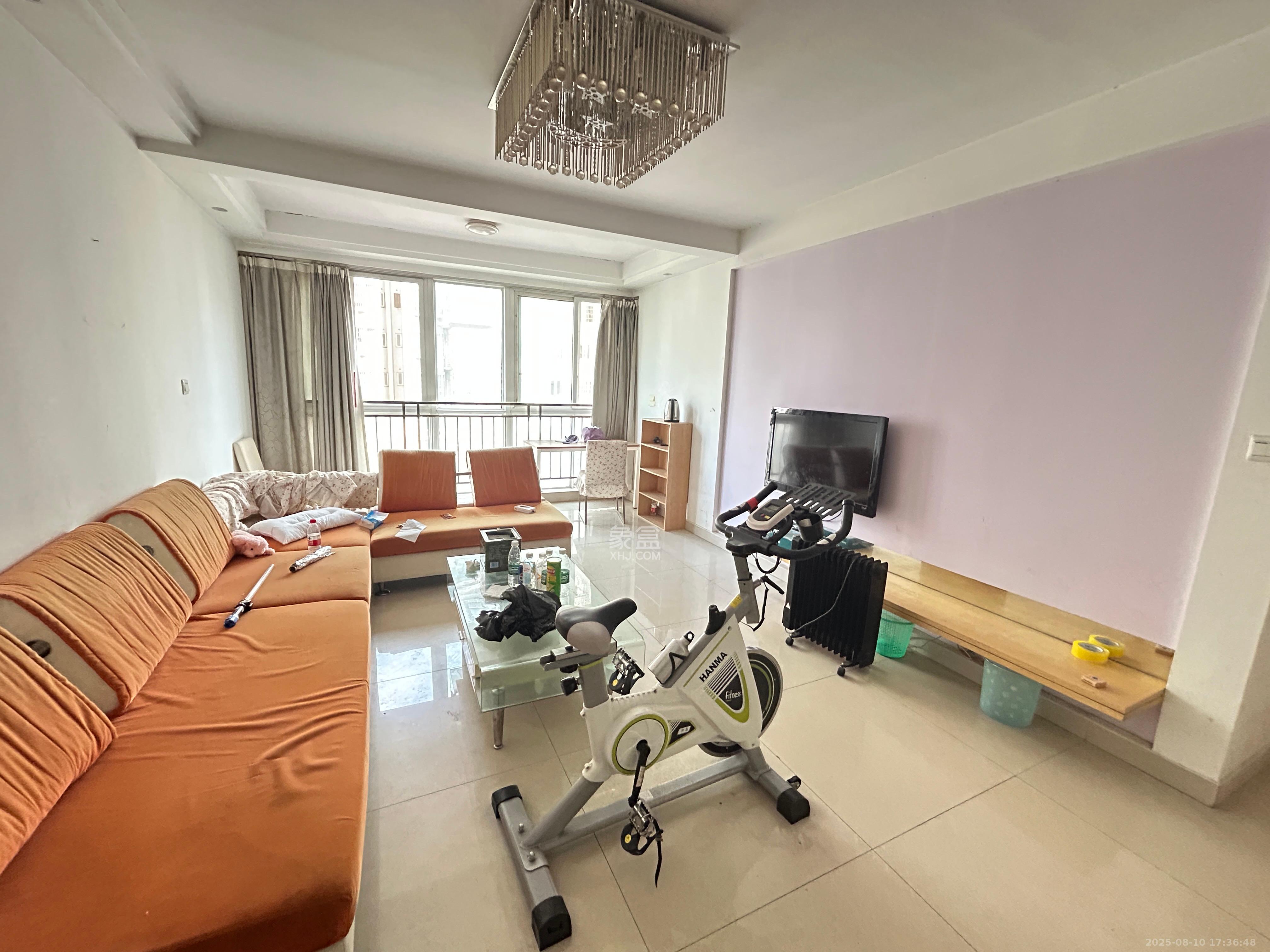 鑫天山城明珠  3室2厅1卫    1200.0元/月室内图1