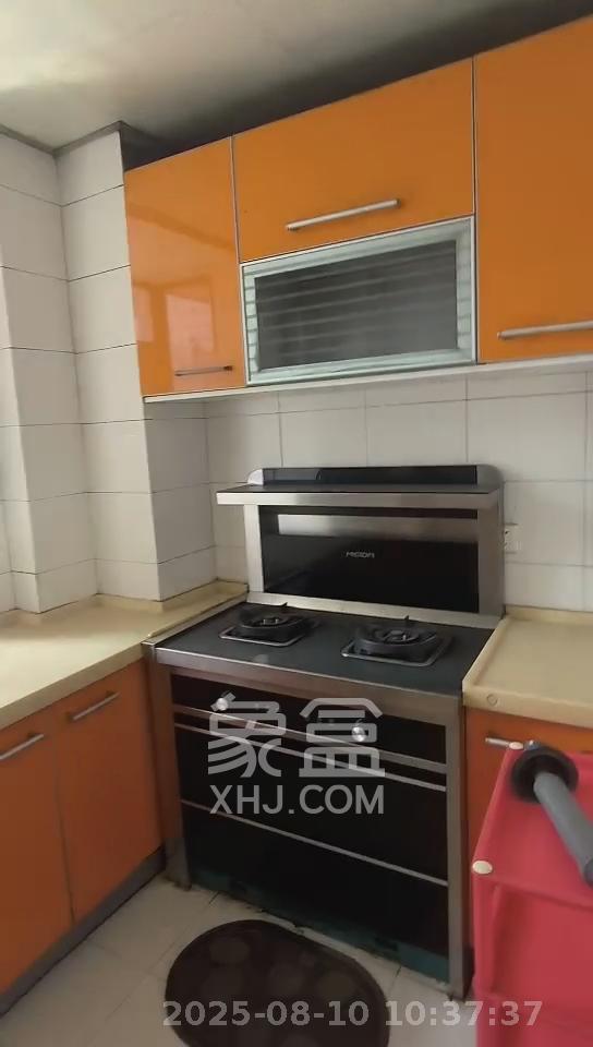 桐荫里社区  4室1厅1卫    5300.0元/月 桐荫里社区  4室1厅1卫    5300.0元/月室内图