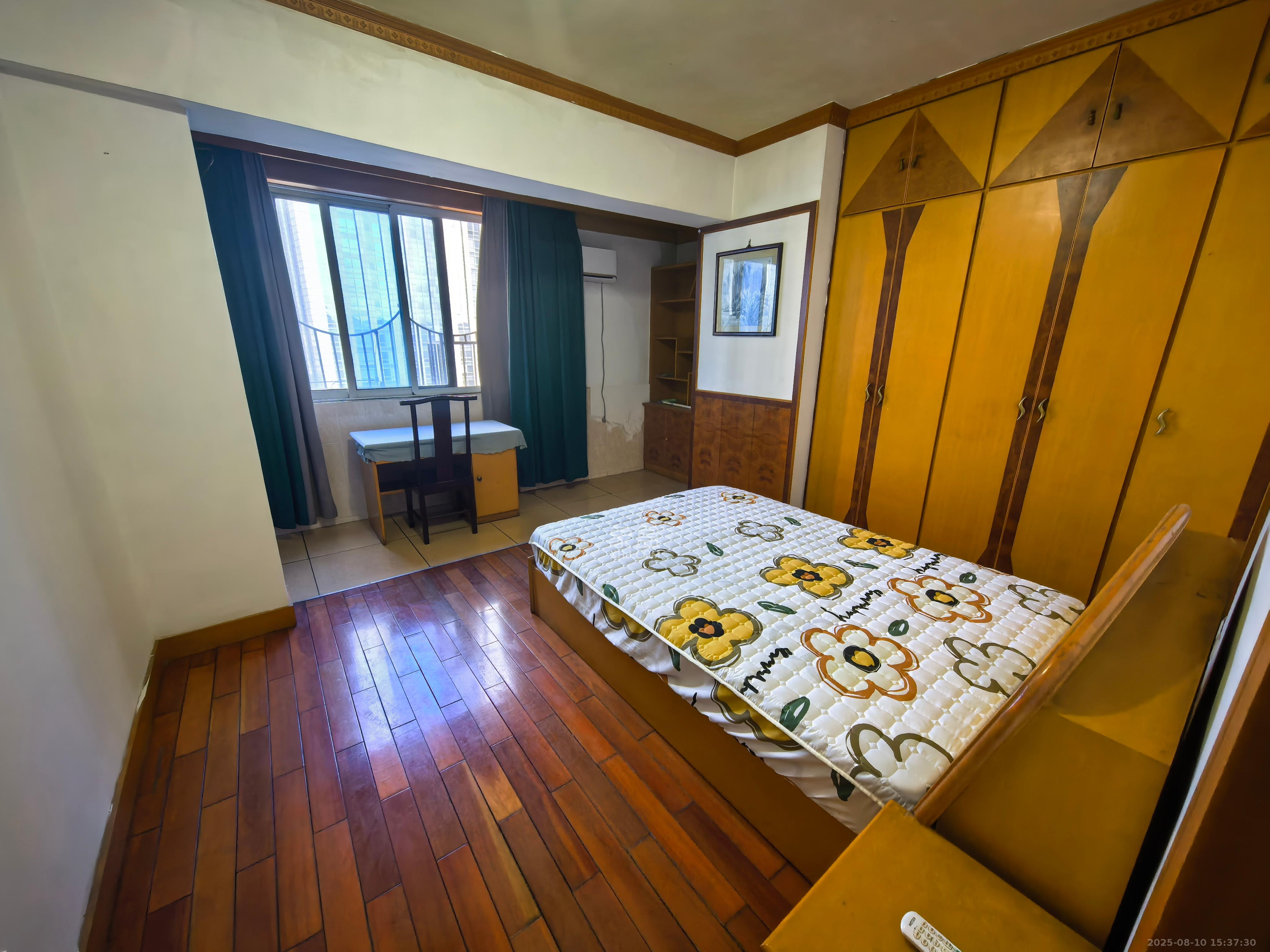 天心城市广场(黄金之城) 3室2厅2卫 2600.0元/月 天心城市广场(黄金之城) 3室2厅2卫 2600.0元/月室内图