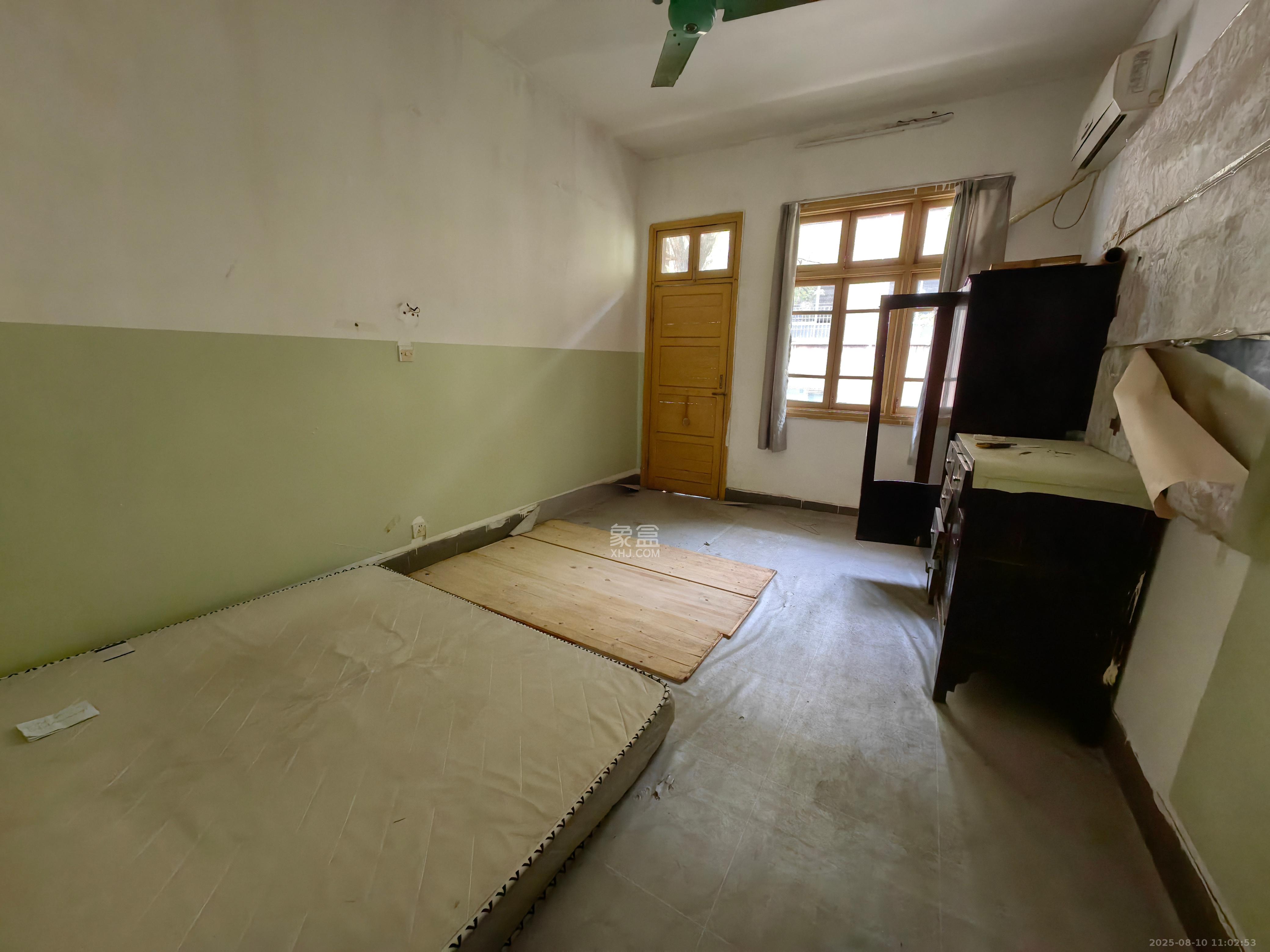 省文化厅宿舍(文物局)/湖南省书法院 3室1厅1卫 2200.0元/月 省文化厅宿舍(文物局)/湖南省书法院 3室1厅1卫 2200.0元/月室内图