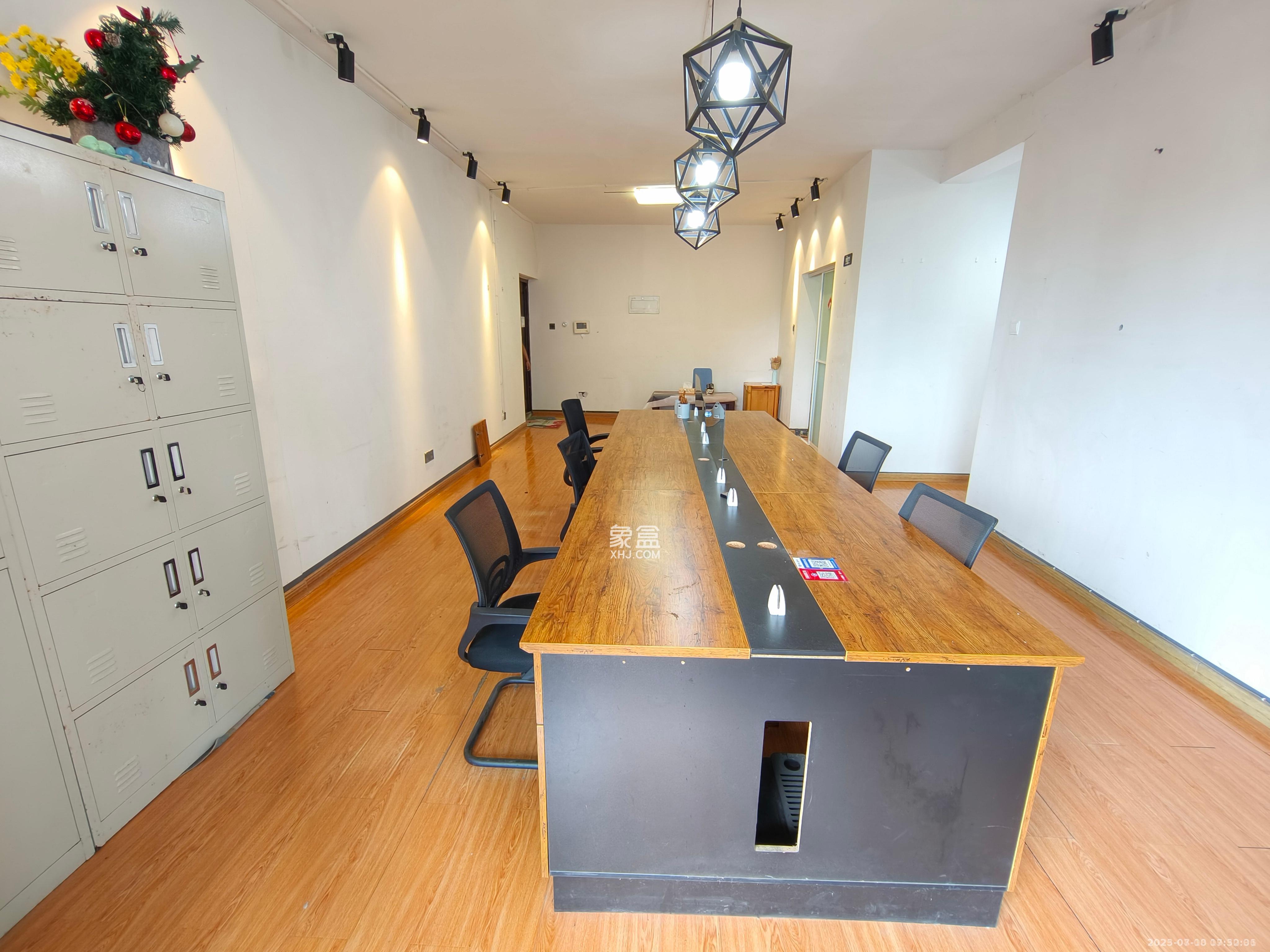 曙光泊岸 3室2厅1卫 3500.0元/月 曙光泊岸 3室2厅1卫 3500.0元/月室内图