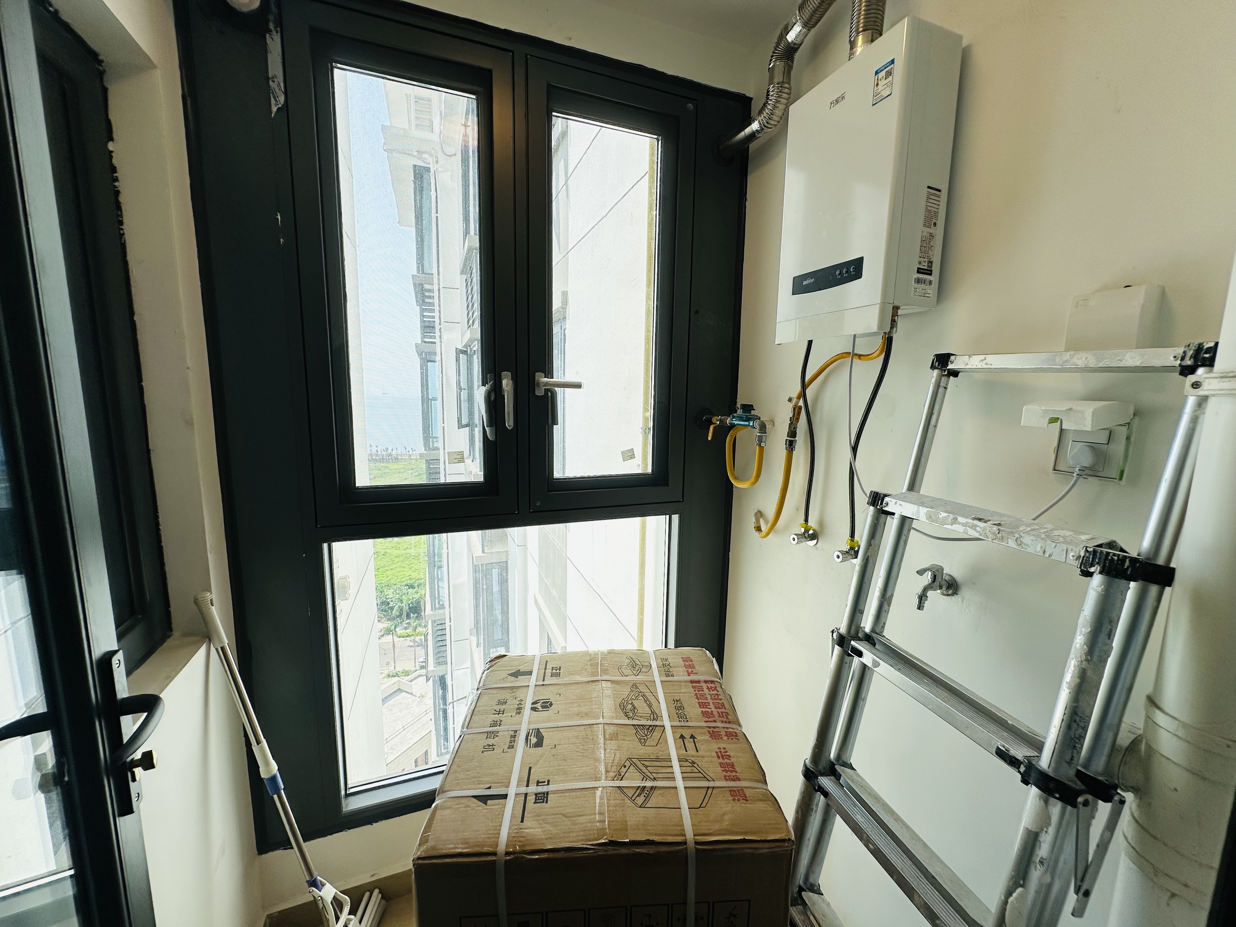 恒大美丽沙天宸湾 3室2厅2卫 230.0万 恒大美丽沙天宸湾 3室2厅2卫 230.0万室内图