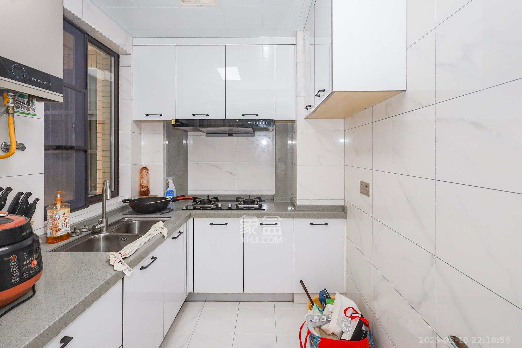 钰龙天下二期(钰龙佳园) 2室2厅1卫 195.0万 钰龙天下二期(钰龙佳园) 2室2厅1卫 195.0万厨房