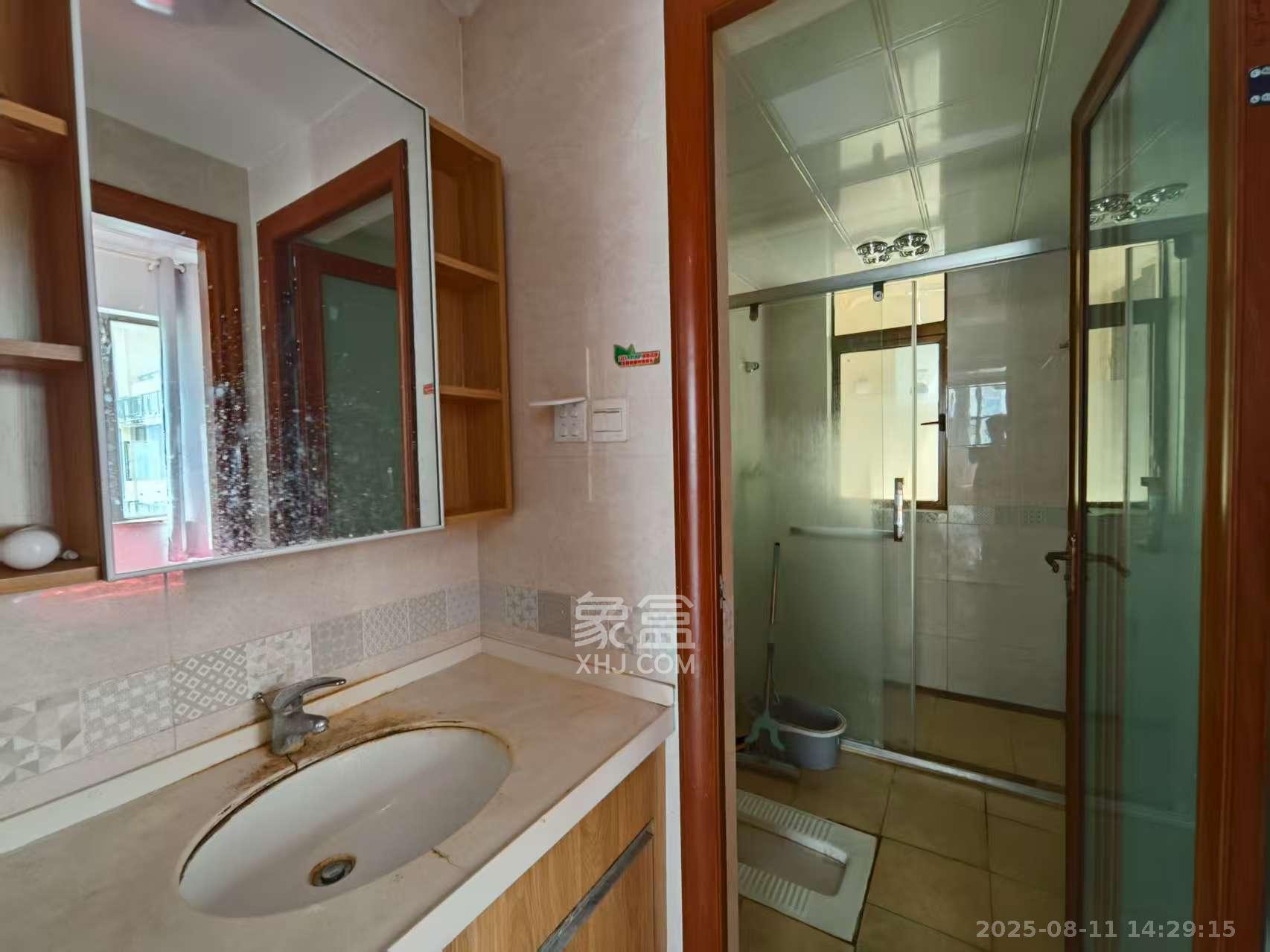 江山帝景哈佛 3室2厅1卫 2000.0元/月 江山帝景哈佛 3室2厅1卫 2000.0元/月室内图