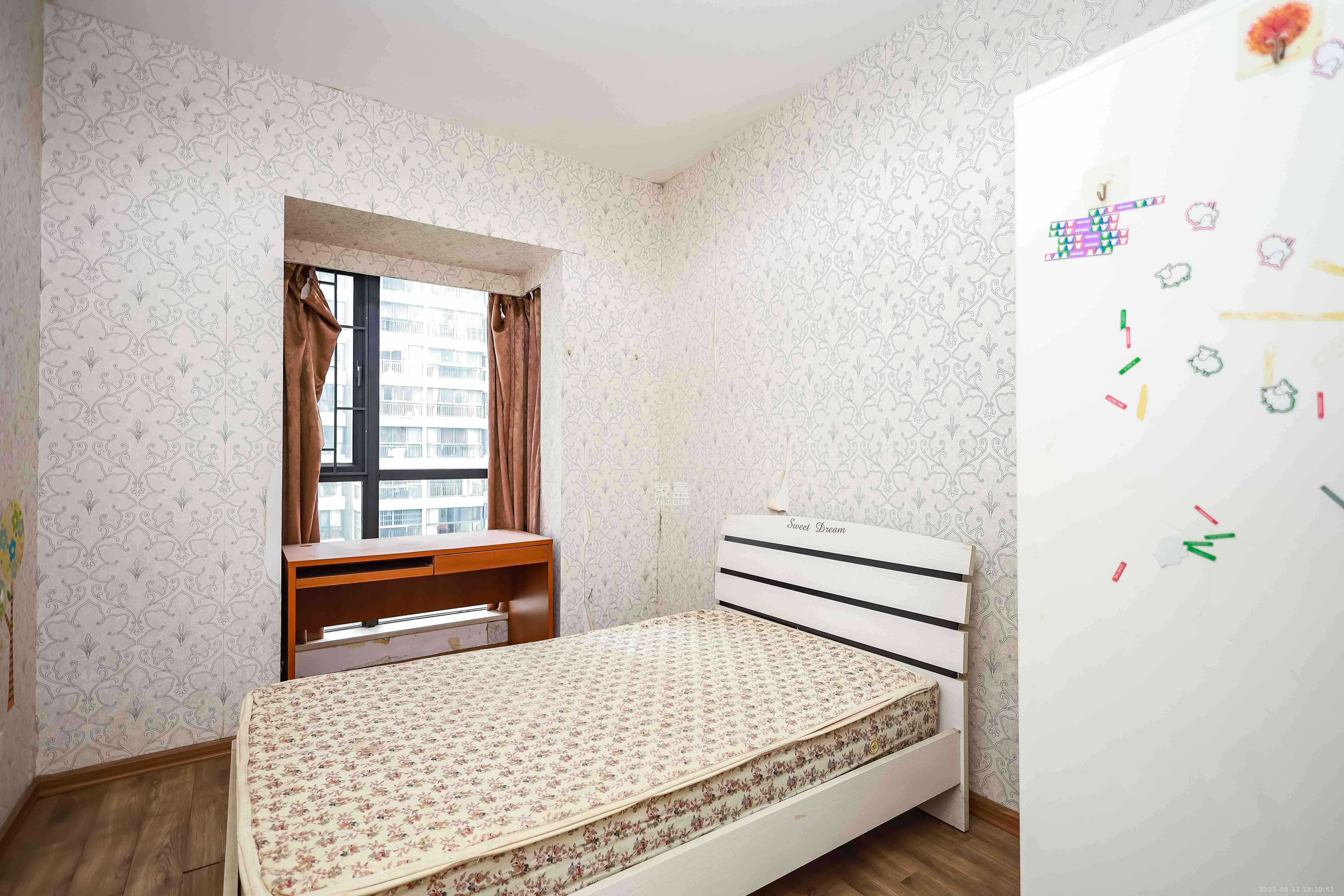 莱茵城  3室2厅2卫    108.0万 莱茵城  3室2厅2卫    108.0万卧室