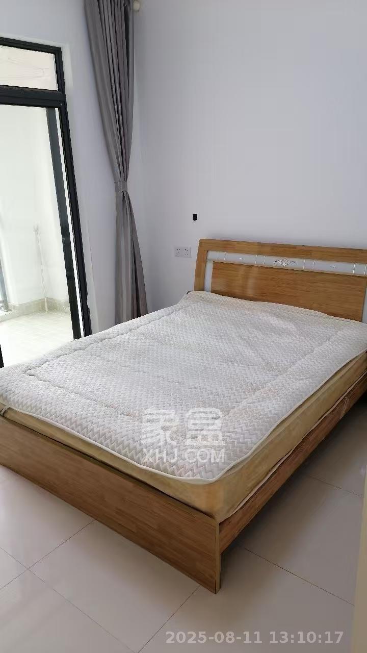 荣盛花语馨苑  2室1厅1卫   2200.00元/月室内图