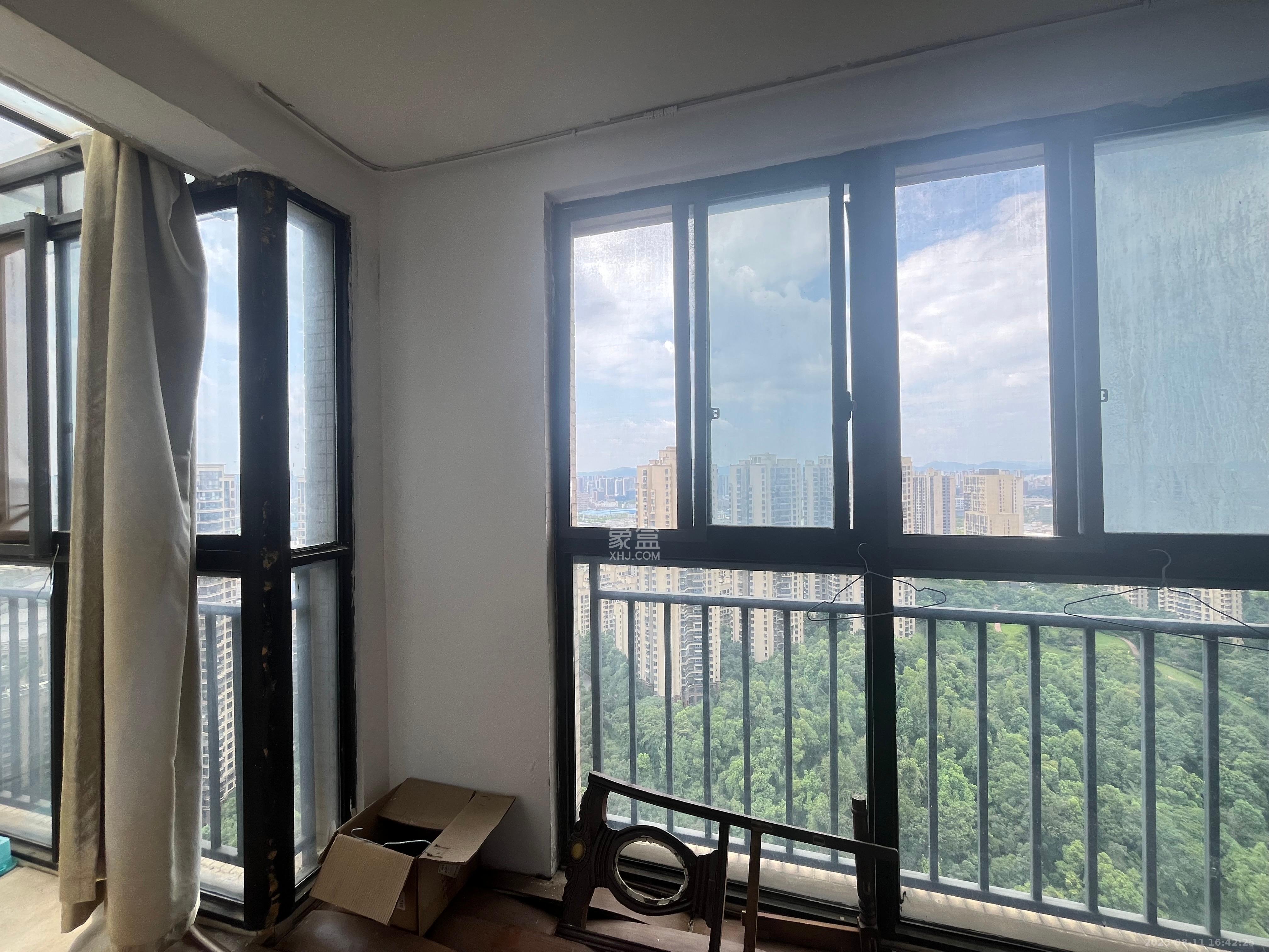 保利麓谷林语A区 4室2厅2卫 3200.0元/月 保利麓谷林语A区 4室2厅2卫 3200.0元/月室内图