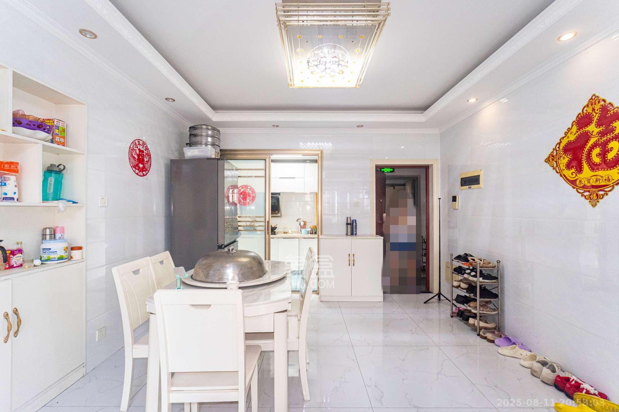 时代星空 3室2厅2卫 73.8万 时代星空 3室2厅2卫 73.8万客厅