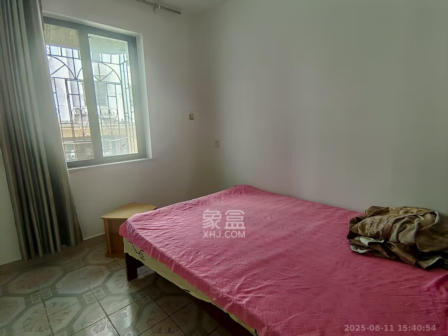 红旗区五片 3室1厅1卫 1980.0元/月 红旗区五片 3室1厅1卫 1980.0元/月室内图