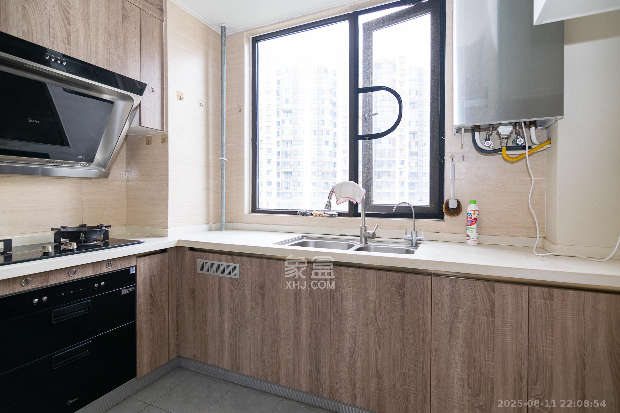 美的翰城 3室2厅2卫 73.8万 美的翰城 3室2厅2卫 73.8万厨房