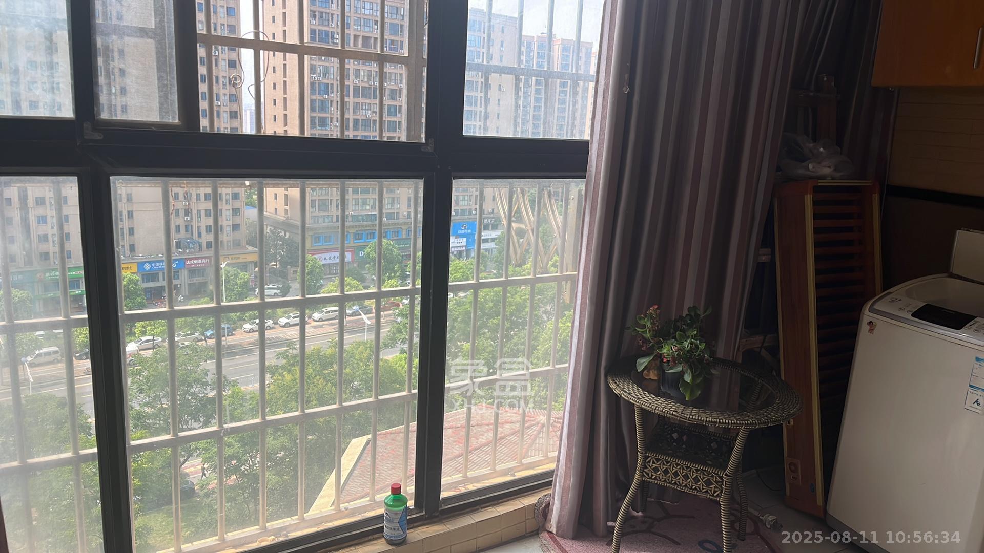 康斯丹郡（融程领秀佳园）  1室2厅1卫    1600.0元/月室内图