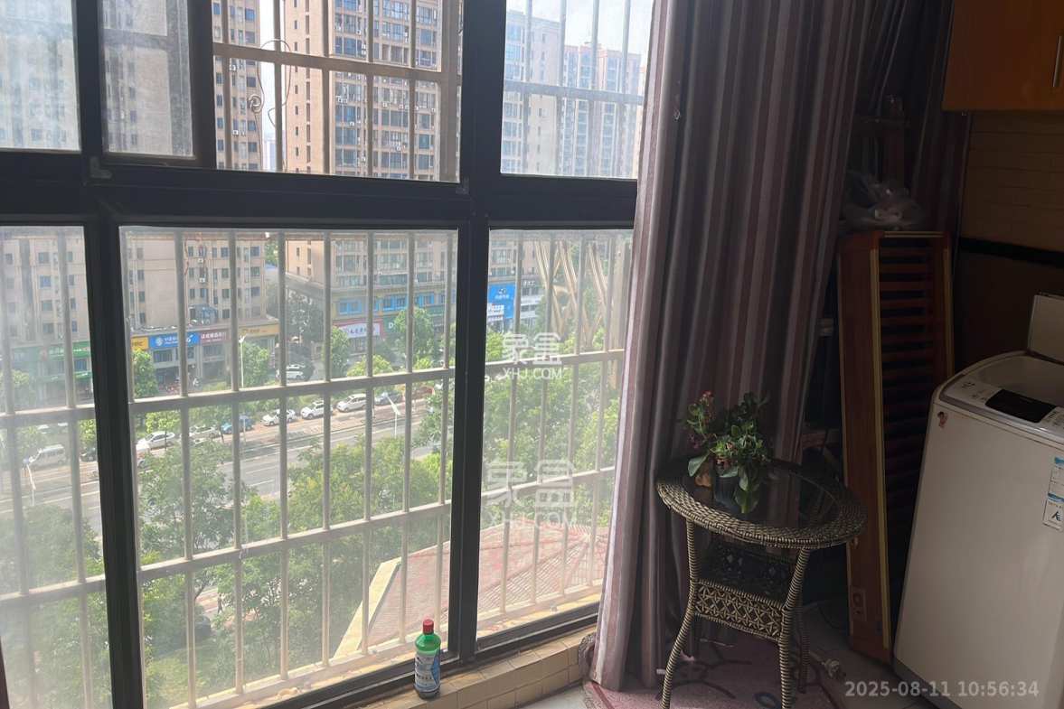 康斯丹郡(融程领秀佳园)  1室2厅1卫    1600.0元/月 康斯丹郡(融程领秀佳园)  1室2厅1卫    1600.0元/月室内图