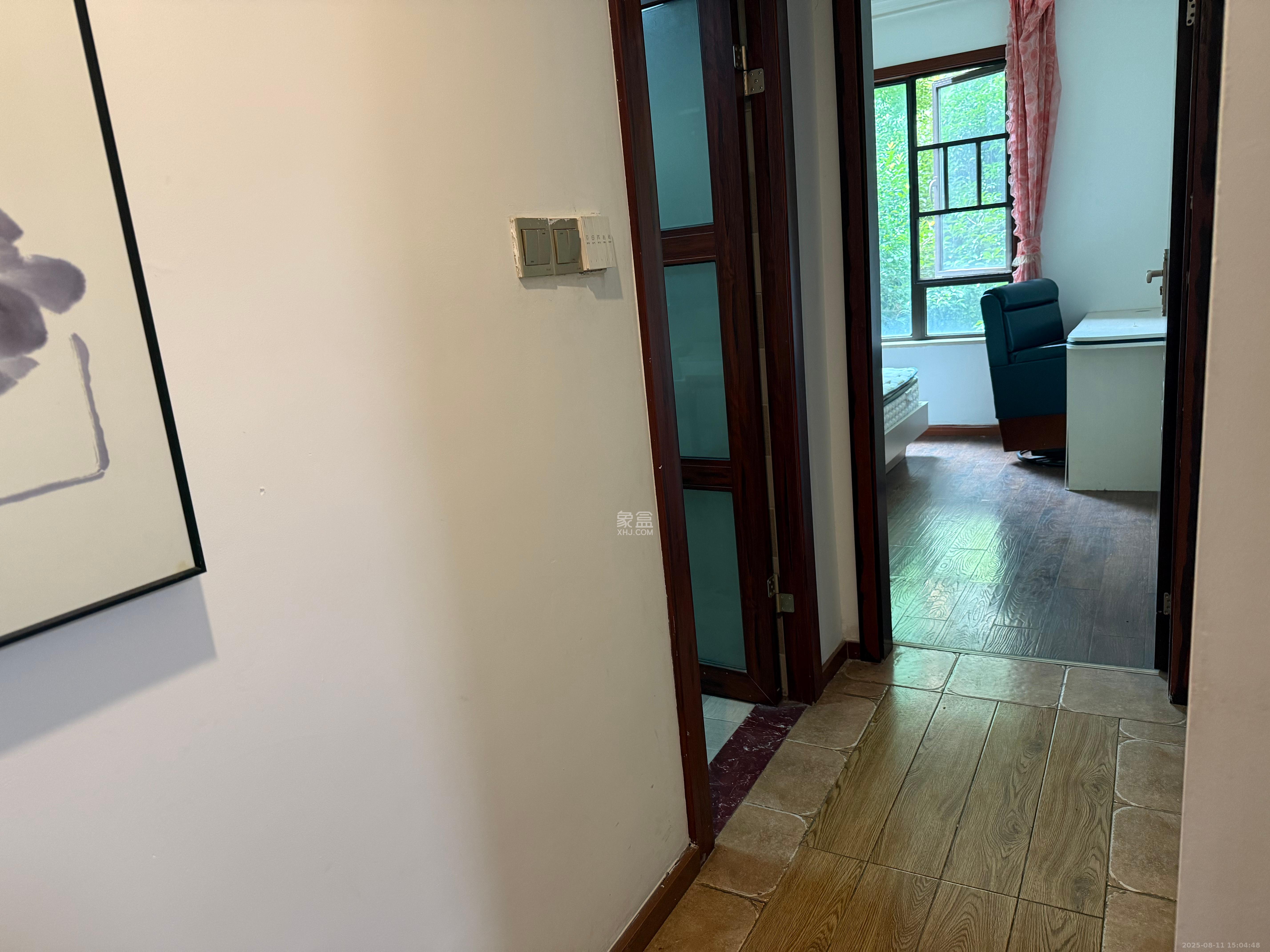 龙湖湘风原著(龙湖湘风星城)  3室2厅2卫    2000.0元/月 龙湖湘风原著(龙湖湘风星城)  3室2厅2卫    2000.0元/月室内图