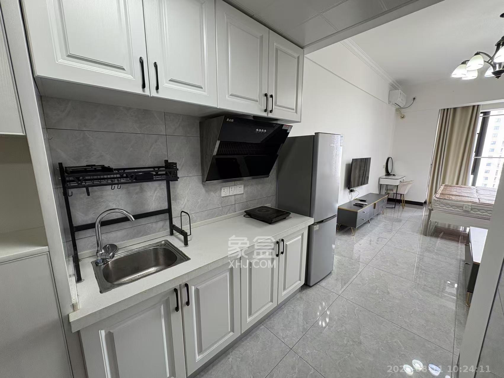 万润时光里 1室1厅1卫 1700.0元/月 万润时光里 1室1厅1卫 1700.0元/月室内图