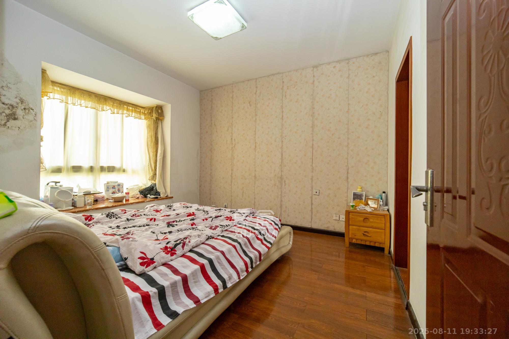 筑梦园  3室2厅2卫    68.0万 筑梦园  3室2厅2卫    68.0万卧室