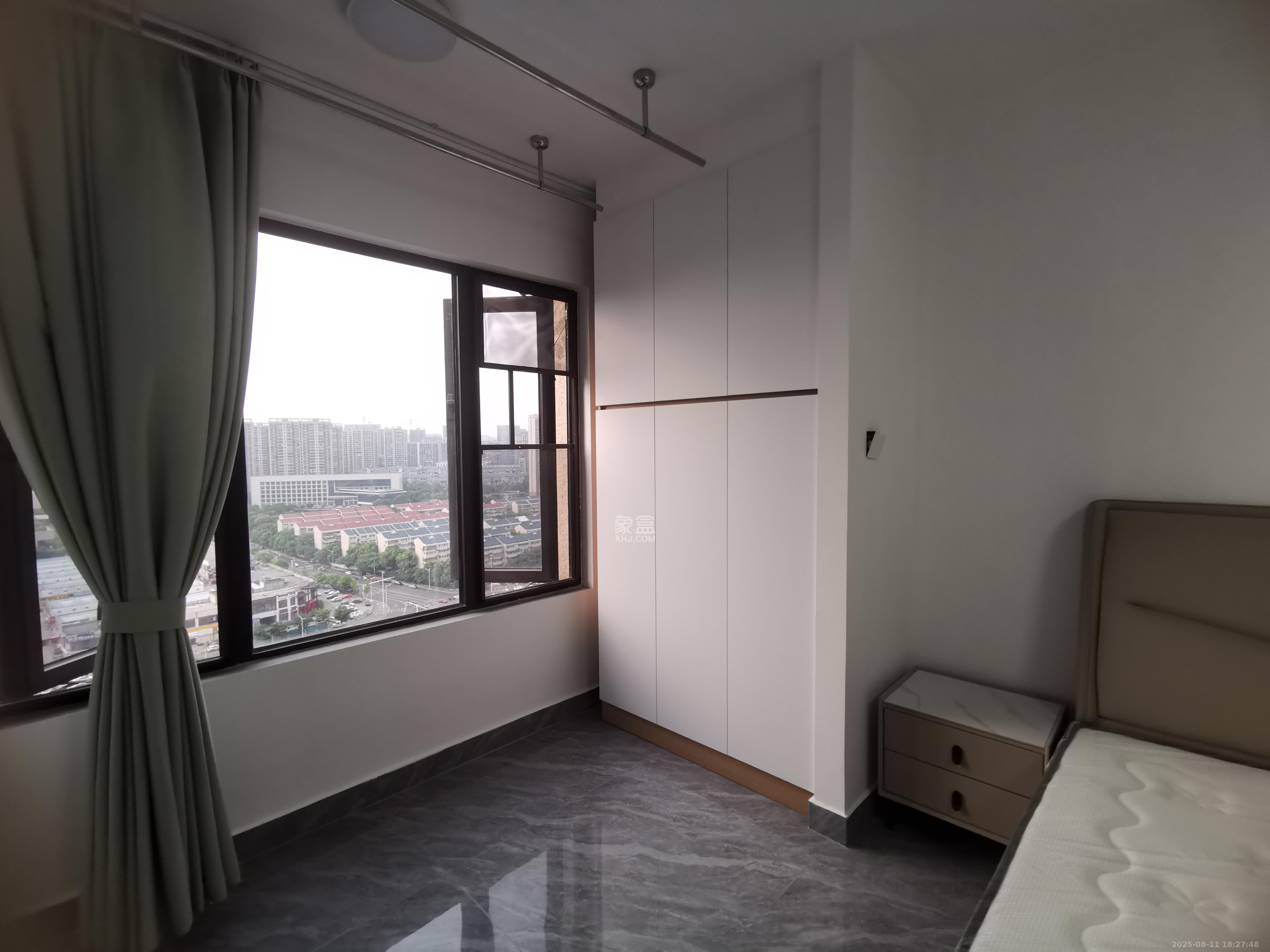 中海珑悦府 1室0厅0卫 1400.0元/月 中海珑悦府 1室0厅0卫 1400.0元/月室内图