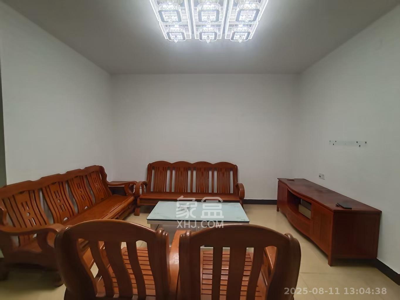 马王堆陶瓷建材新城  2室2厅1卫   1600.00元/月