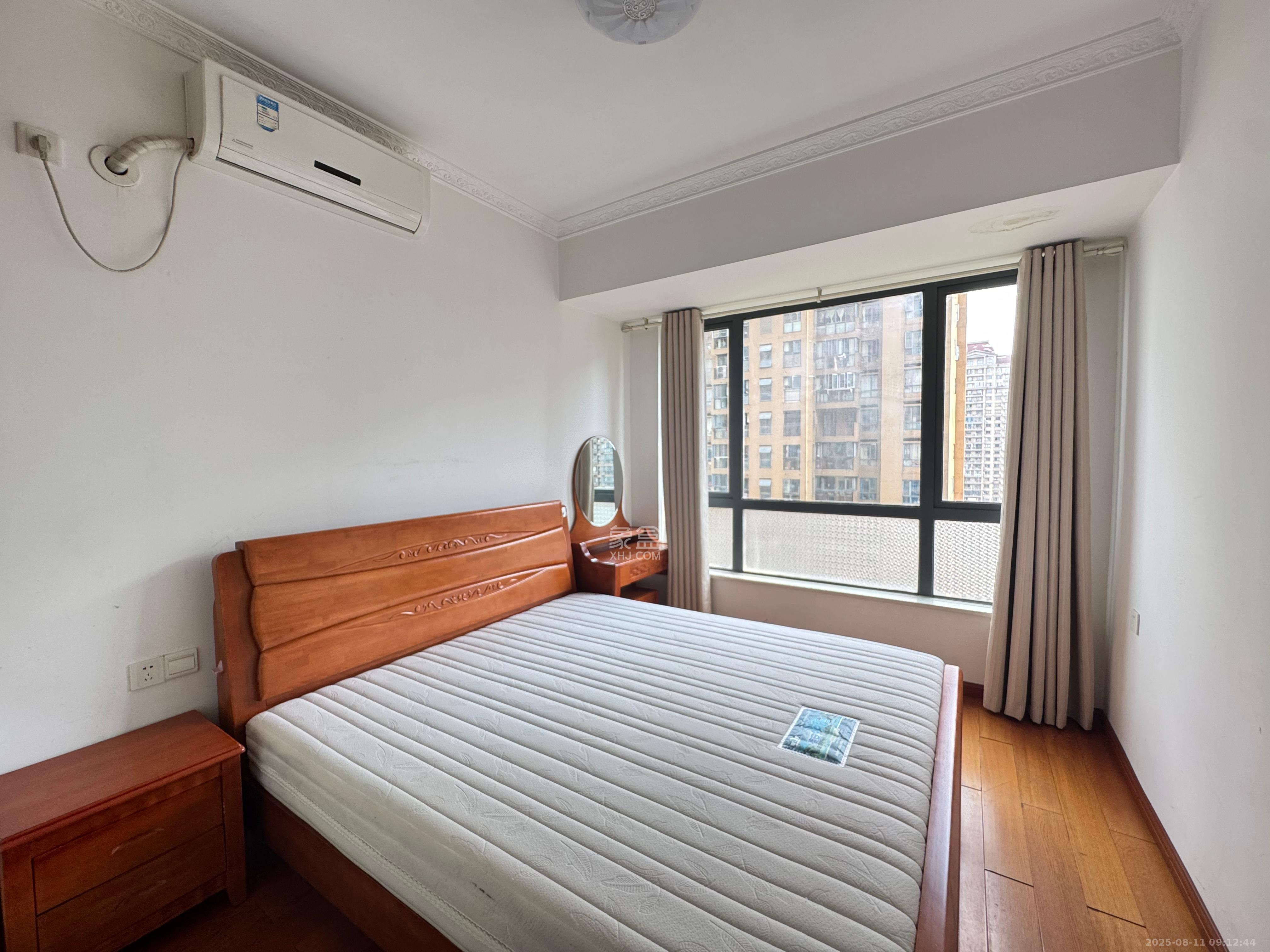 万博汇  2室2厅1卫    3000.0元/月室内图