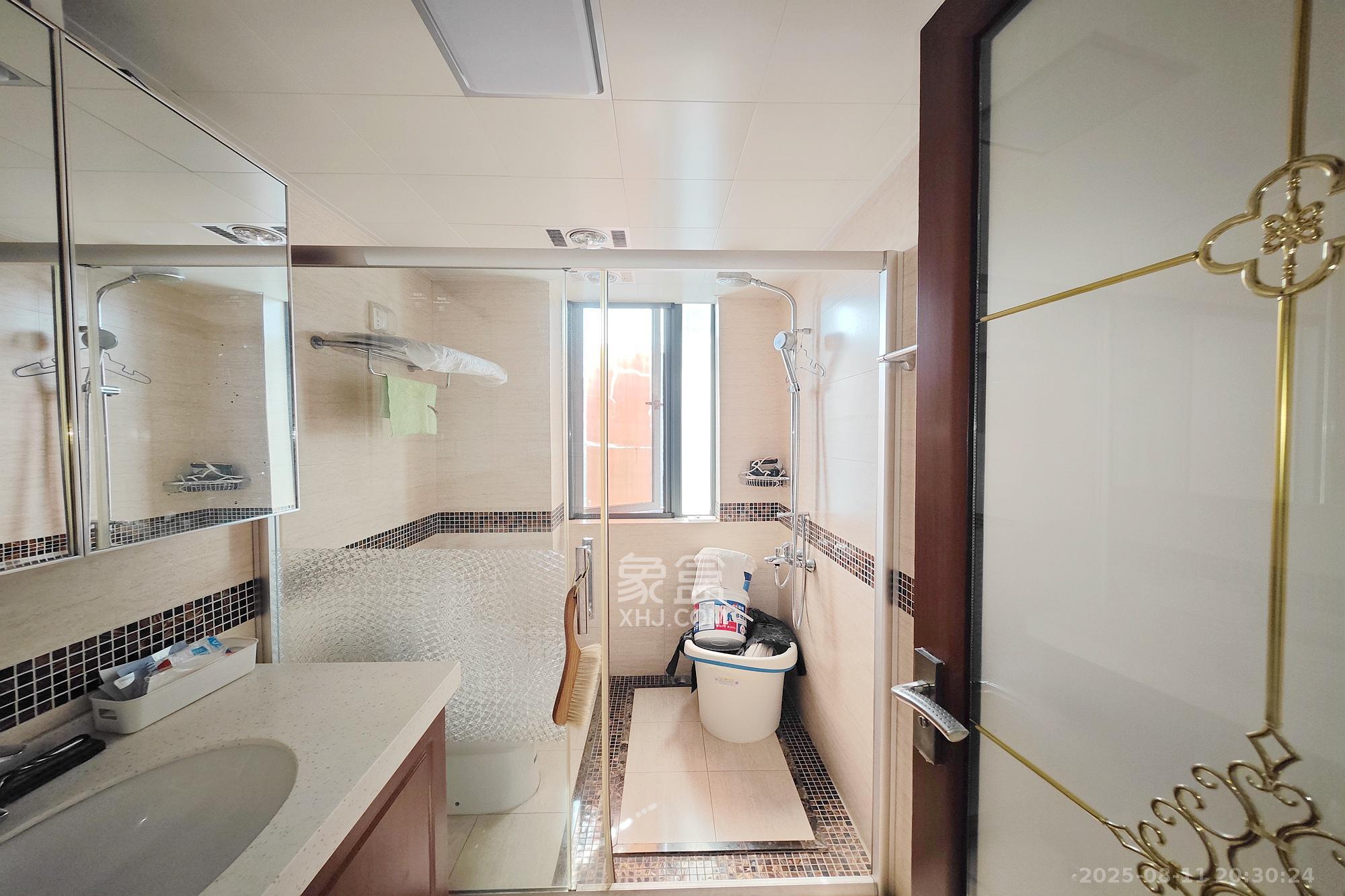 万博汇  3室2厅2卫    188.0万其他