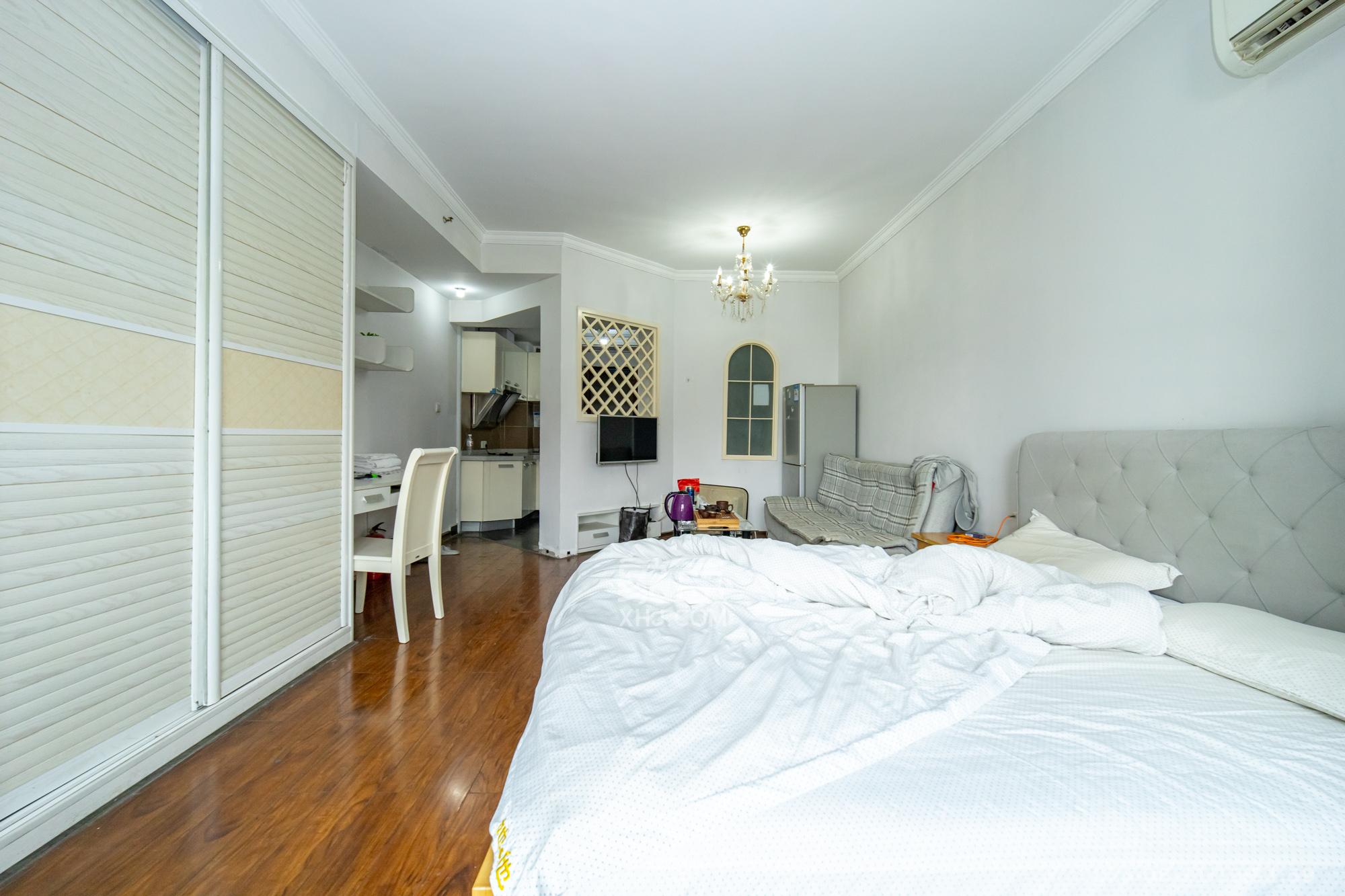 时代星城 1室1厅1卫 17.8万 时代星城 1室1厅1卫 17.8万客厅