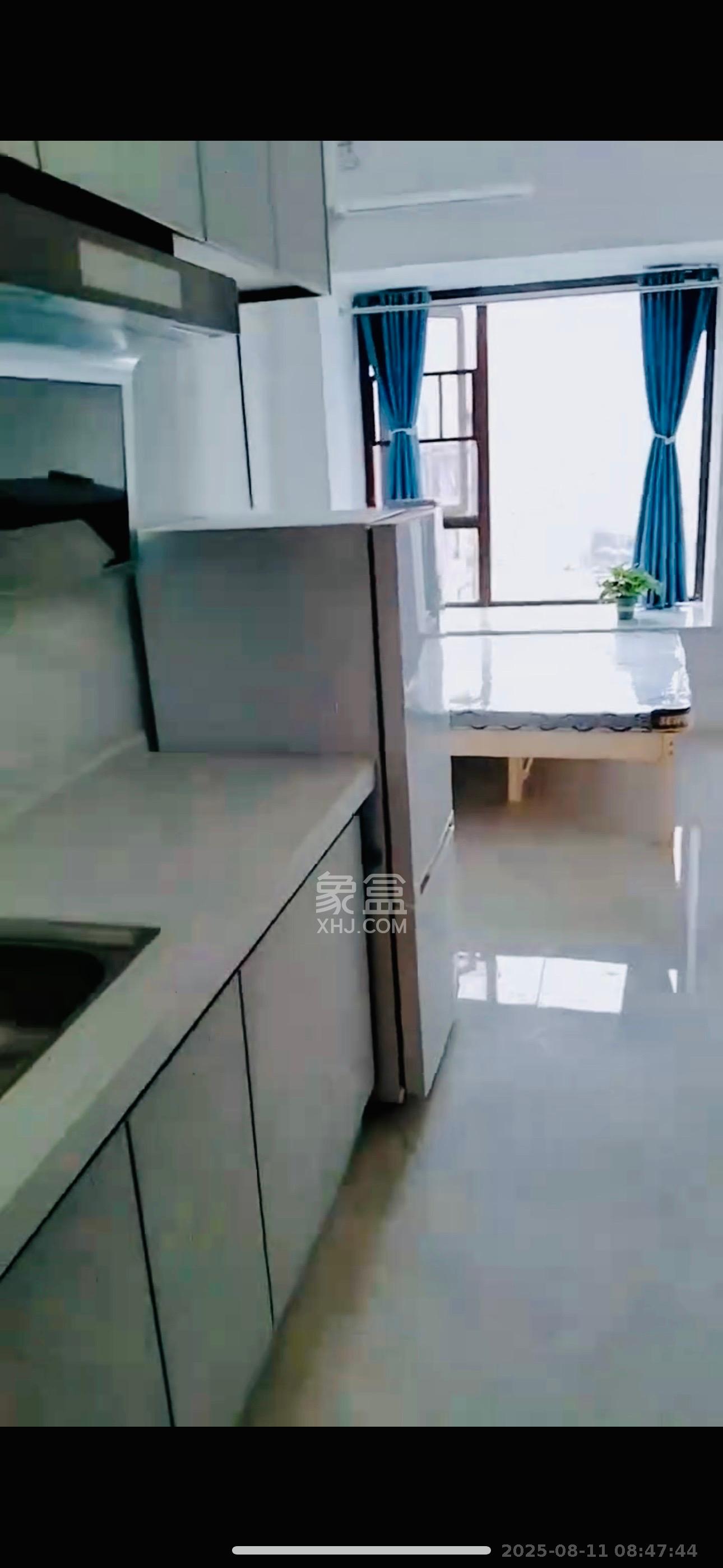 奥园城市天骄一期  1室1厅1卫   1300.00元/月