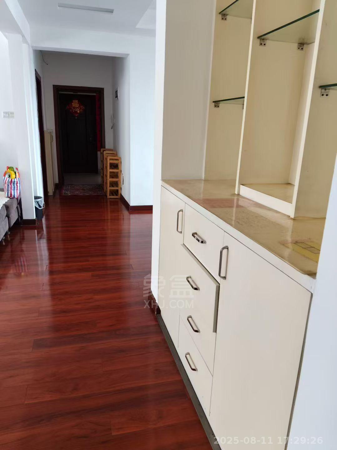 畅园小区  3室2厅2卫    1500.0元/月室内图