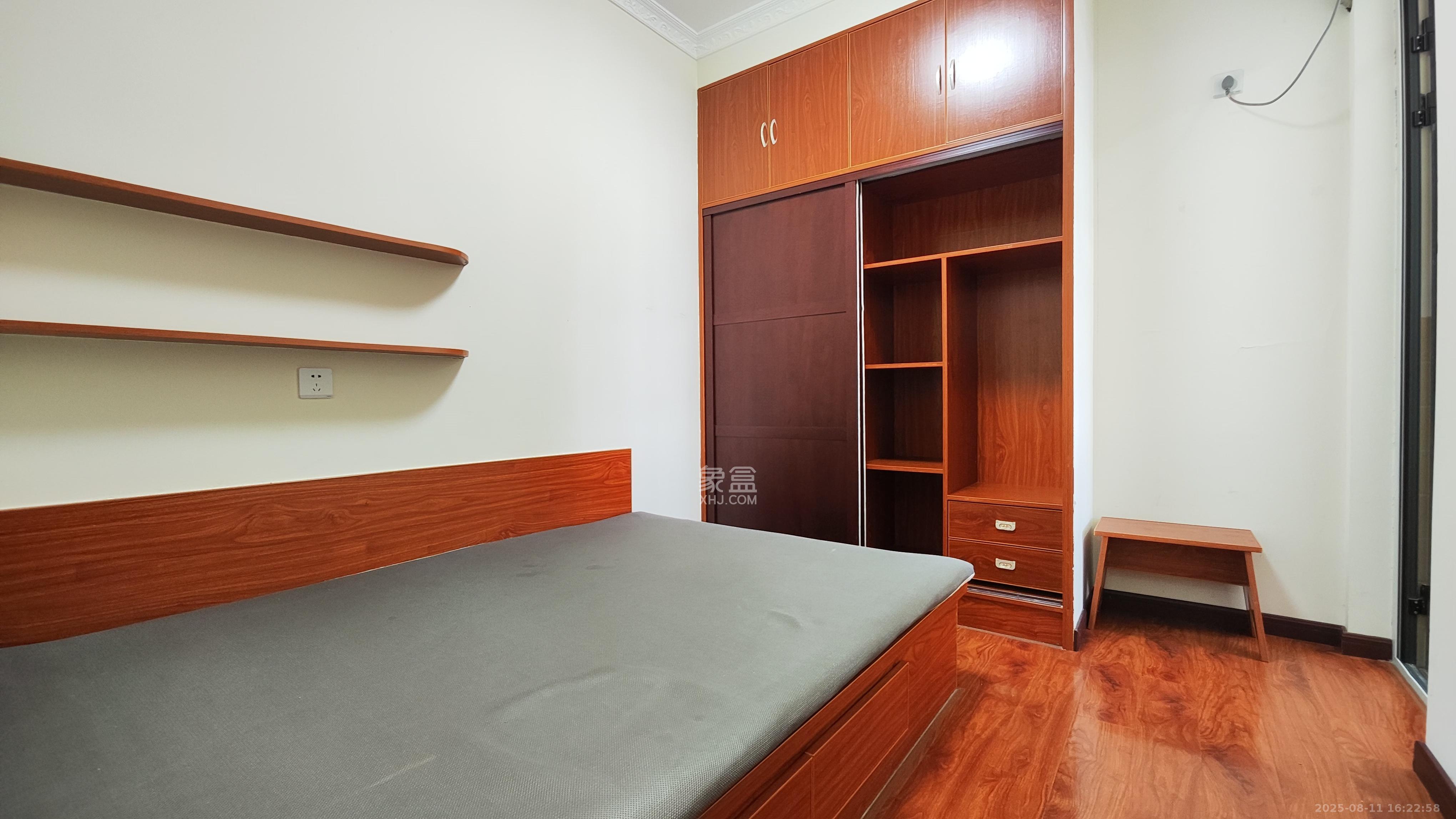 五矿万境水岸三期  2室1厅1卫    2000.0元/月室内图