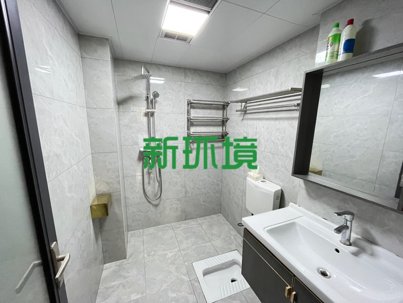 山水印象  3室2厅2卫   2400.00元/月室内图