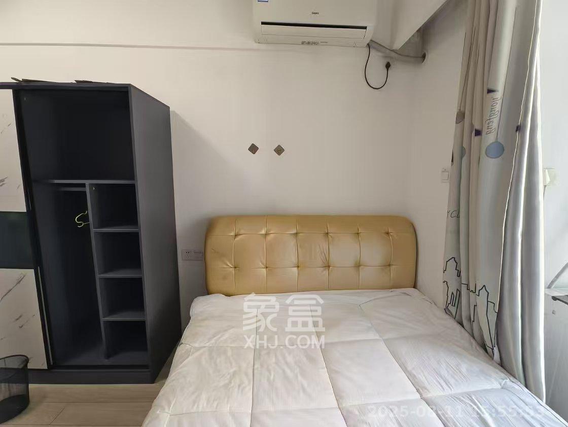 万科金域缇香  1室1厅1卫   1400.00元/月室内图