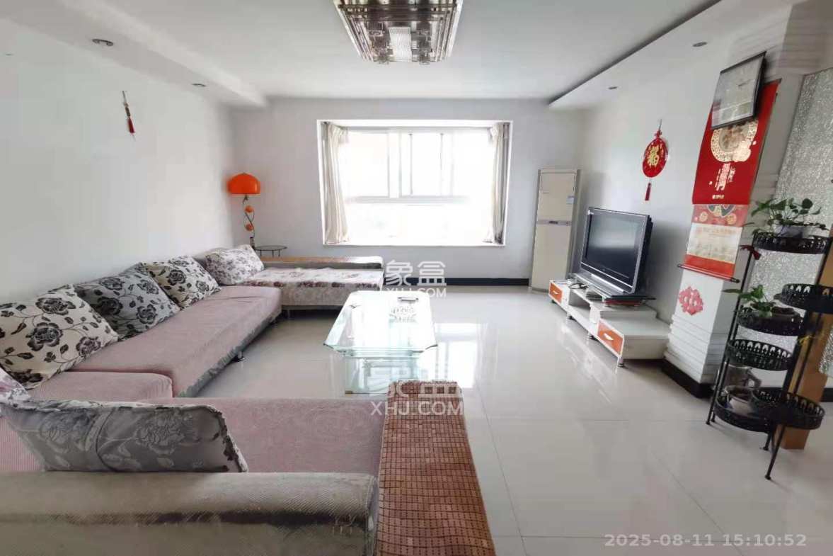 枫林美景  3室2厅2卫    2800.0元/月 枫林美景  3室2厅2卫    2800.0元/月室内图