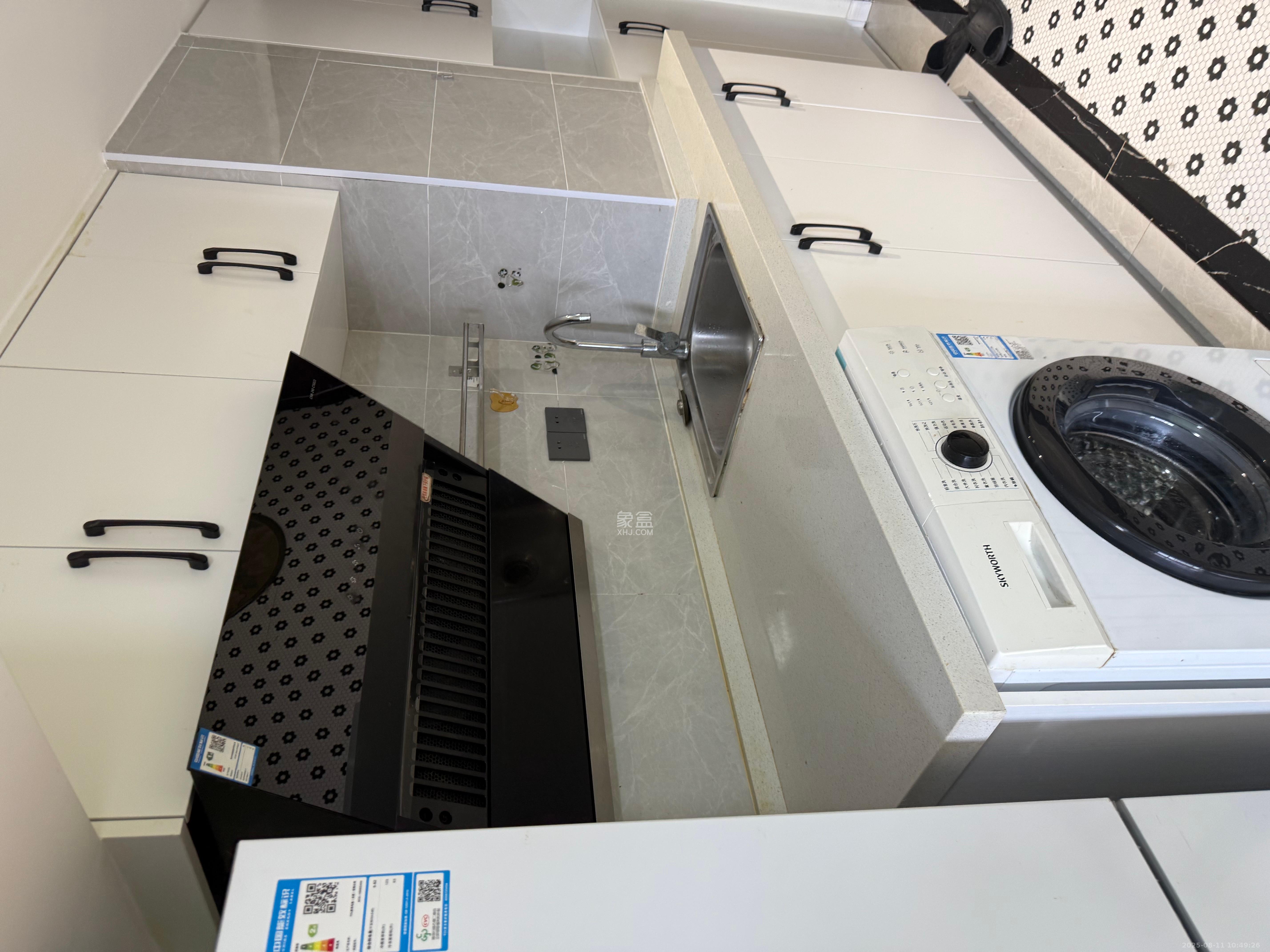 润和国际广场  1室1厅1卫    2500.0元/月 润和国际广场  1室1厅1卫    2500.0元/月室内图