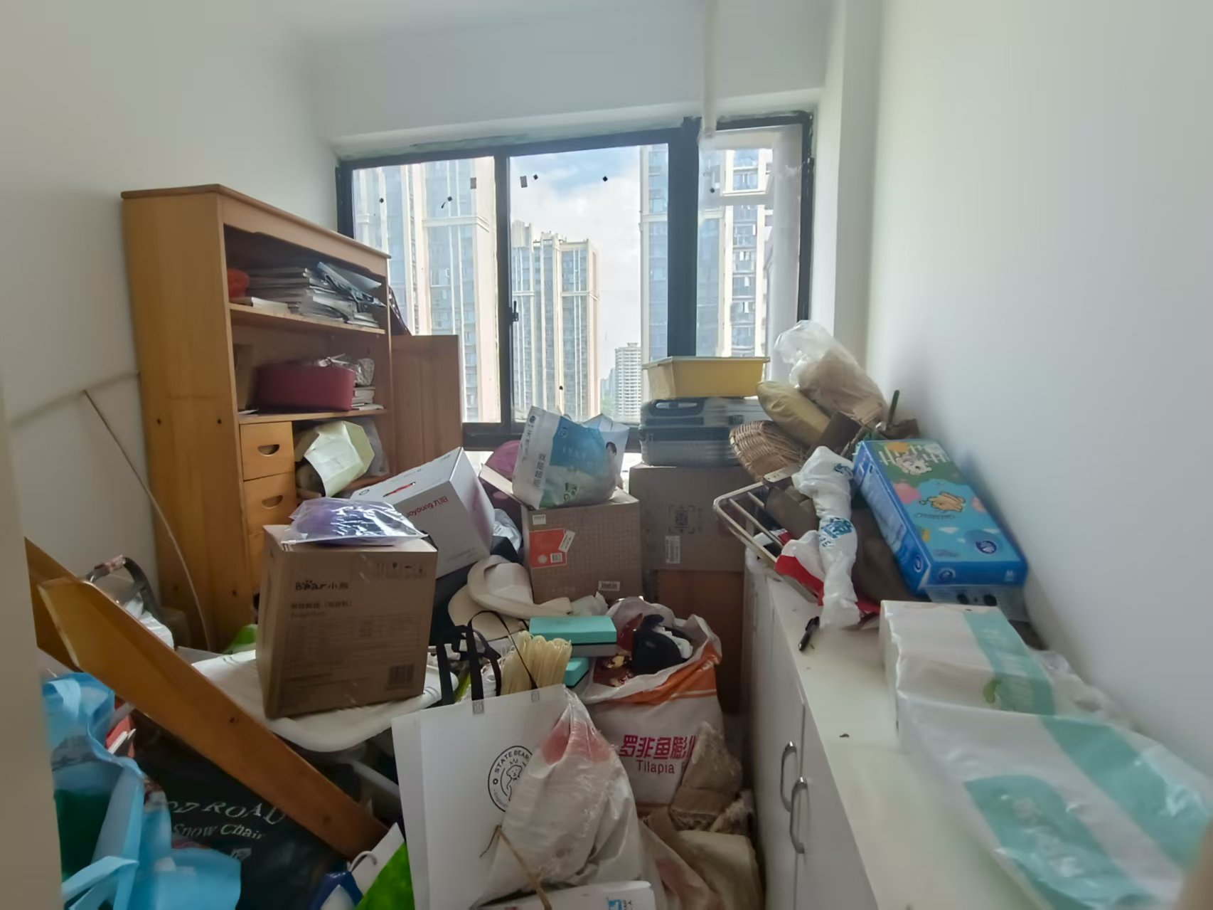 金轮翡翠名园  4室2厅2卫    82.0万室内图