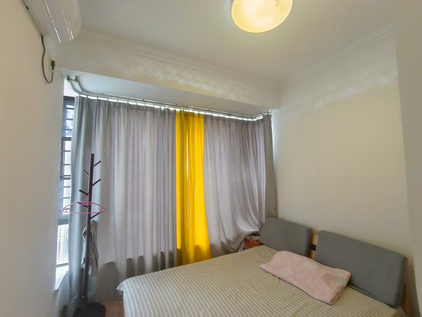 金轮翡翠名园  4室2厅2卫    82.0万室内图