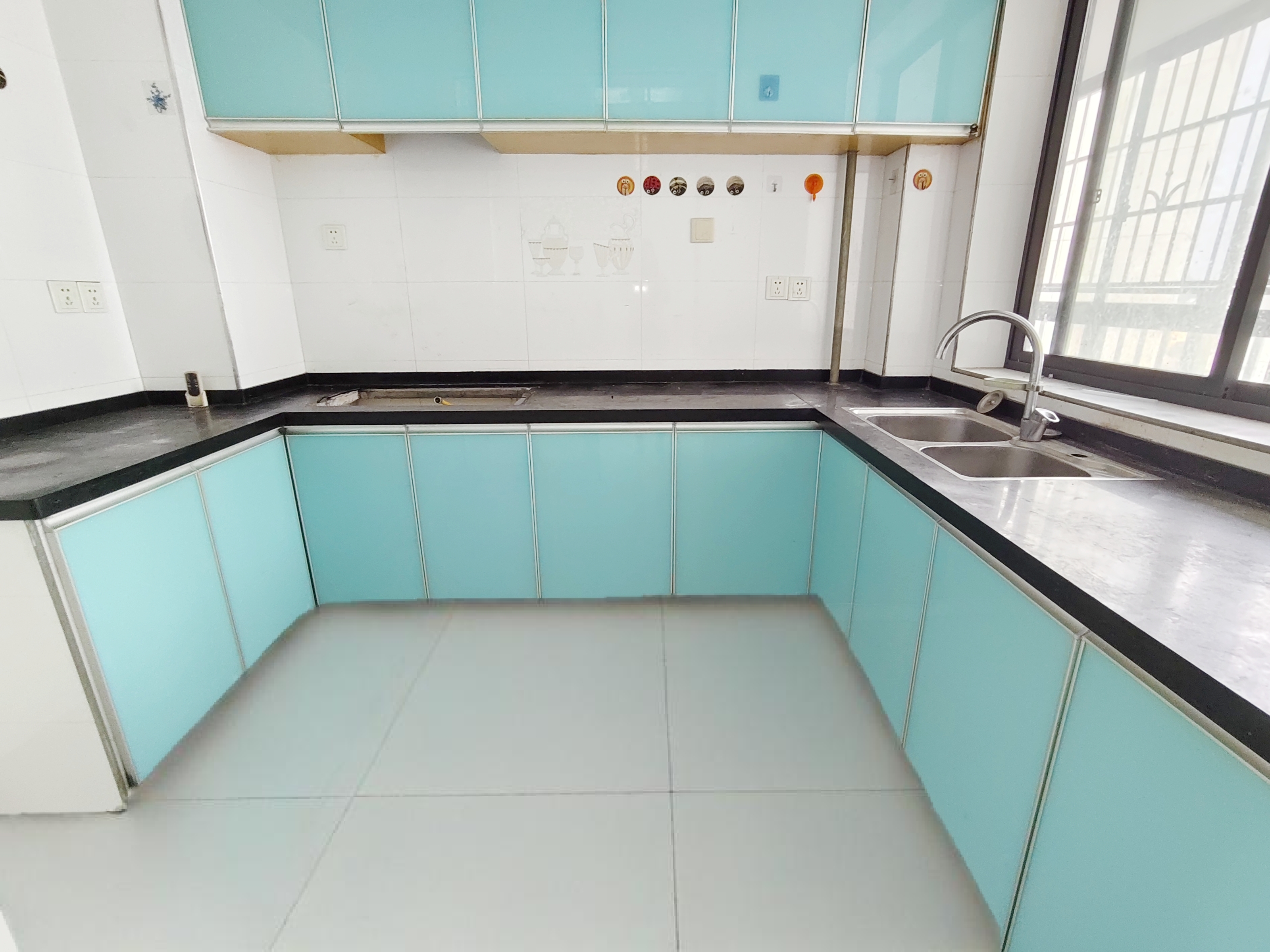 嘉天紫东苑 3室2厅2卫 37.5万 嘉天紫东苑 3室2厅2卫 37.5万室内图