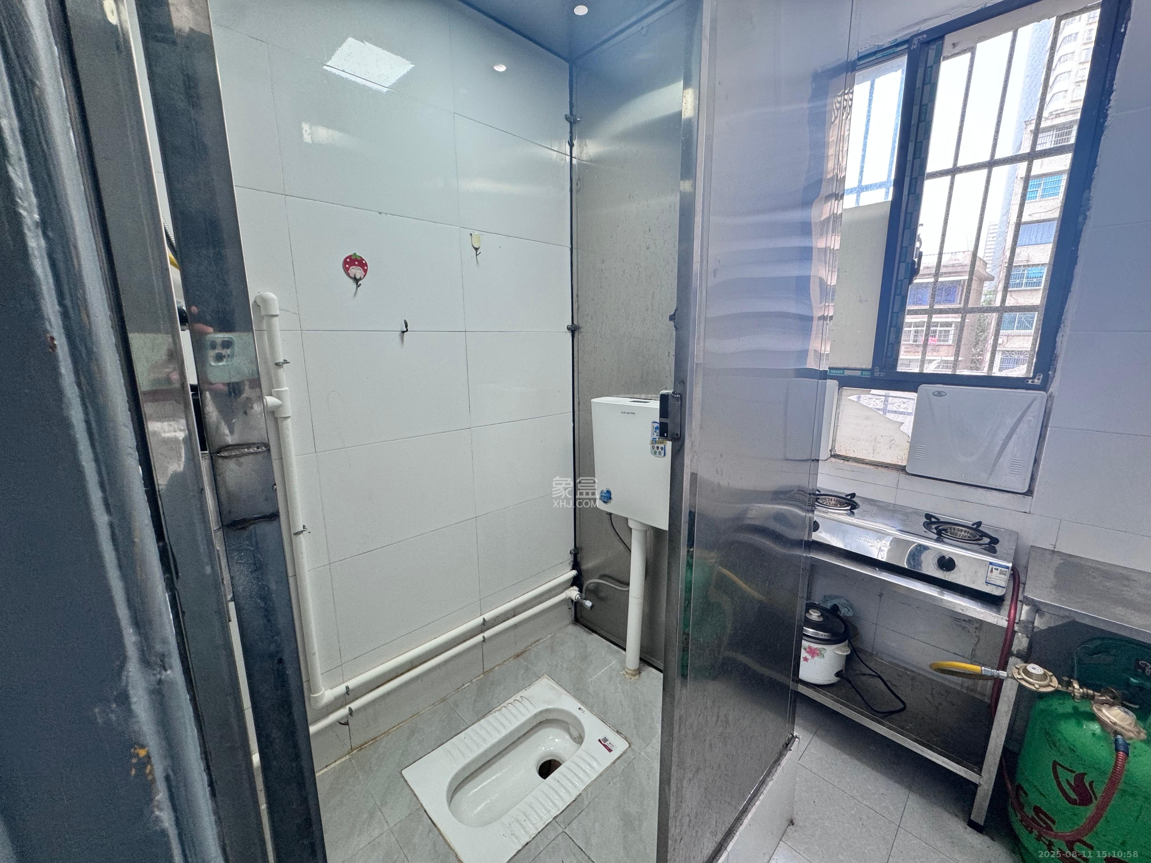 东茅街散盘 1室1厅1卫 1500.0元/月 东茅街散盘 1室1厅1卫 1500.0元/月室内图