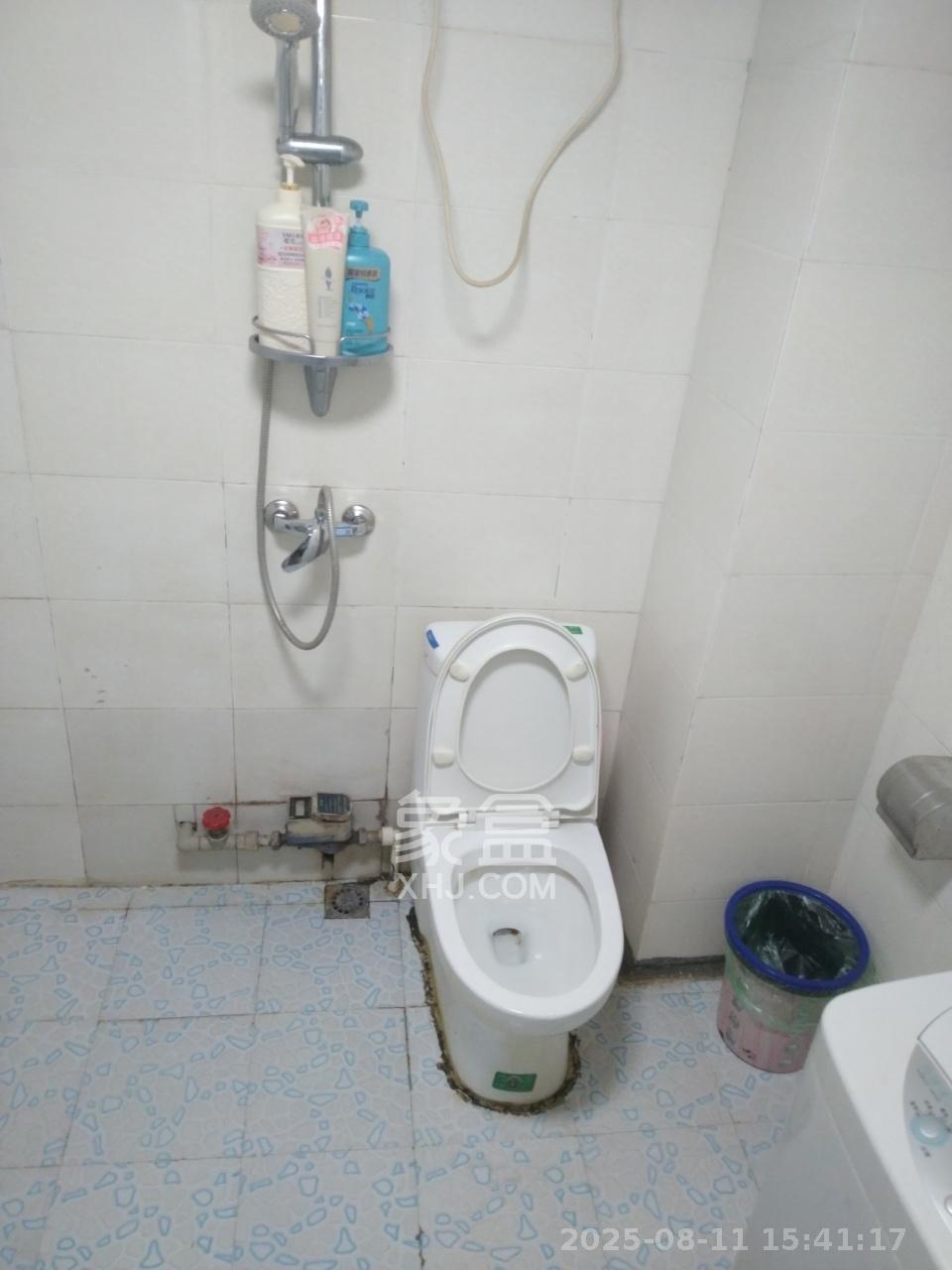 七彩丽都  1室1厅1卫    1700.0元/月 七彩丽都  1室1厅1卫    1700.0元/月室内图