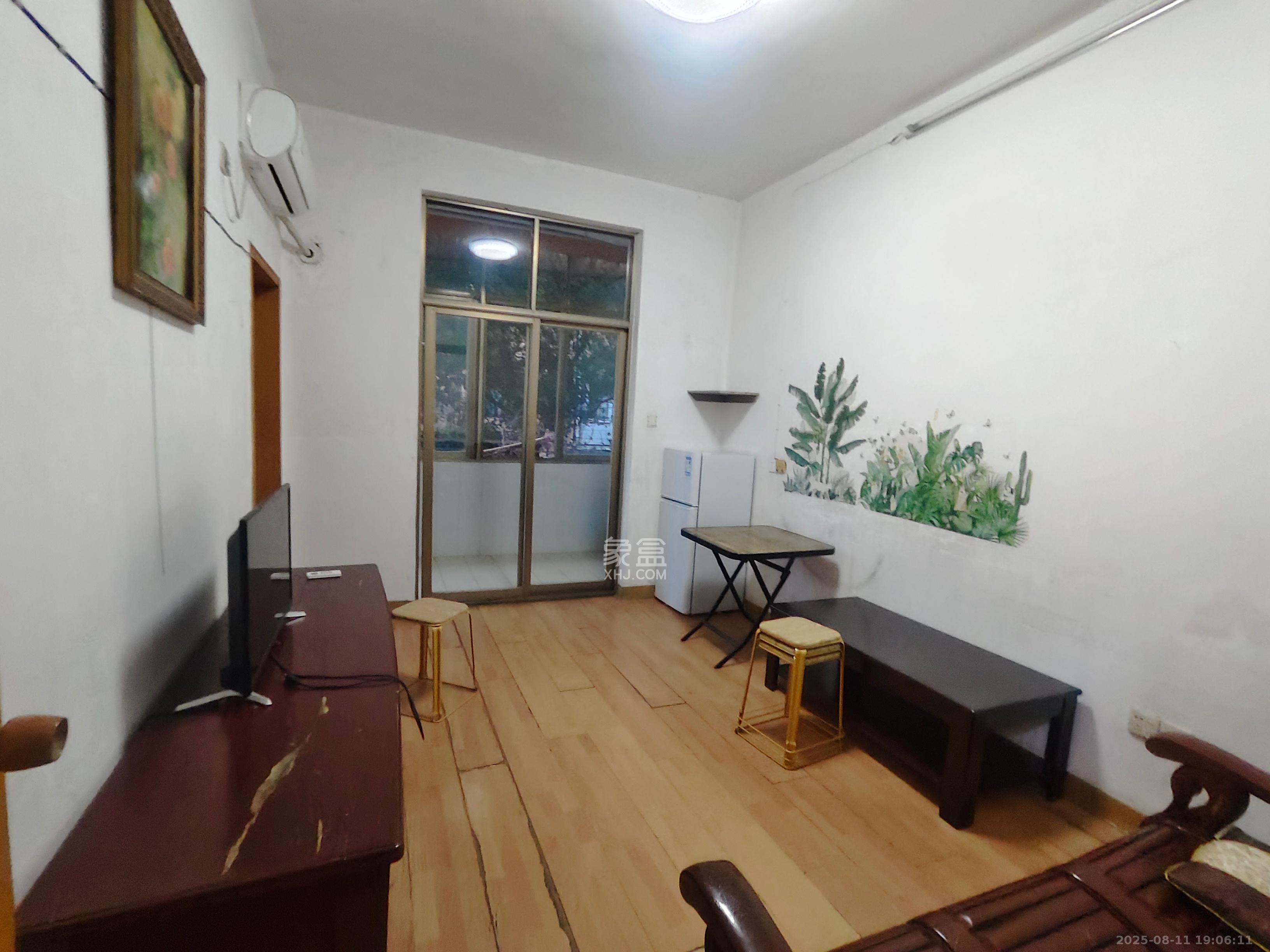 长探家园 2室1厅1卫 1500.0元/月 长探家园 2室1厅1卫 1500.0元/月室内图