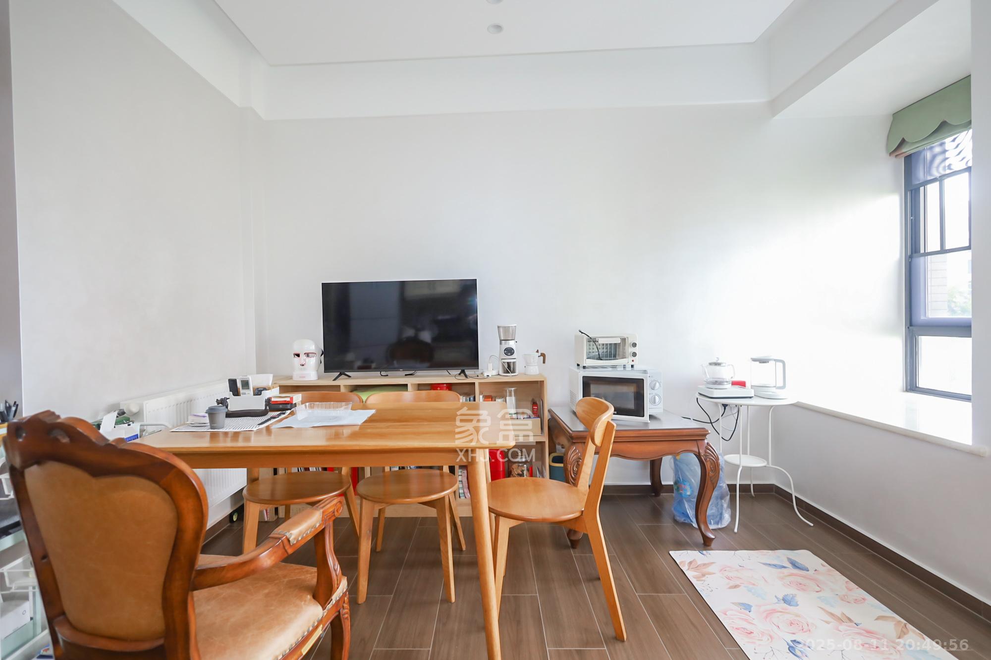 西山汇景一、二期  3室2厅2卫    196.0万卧室