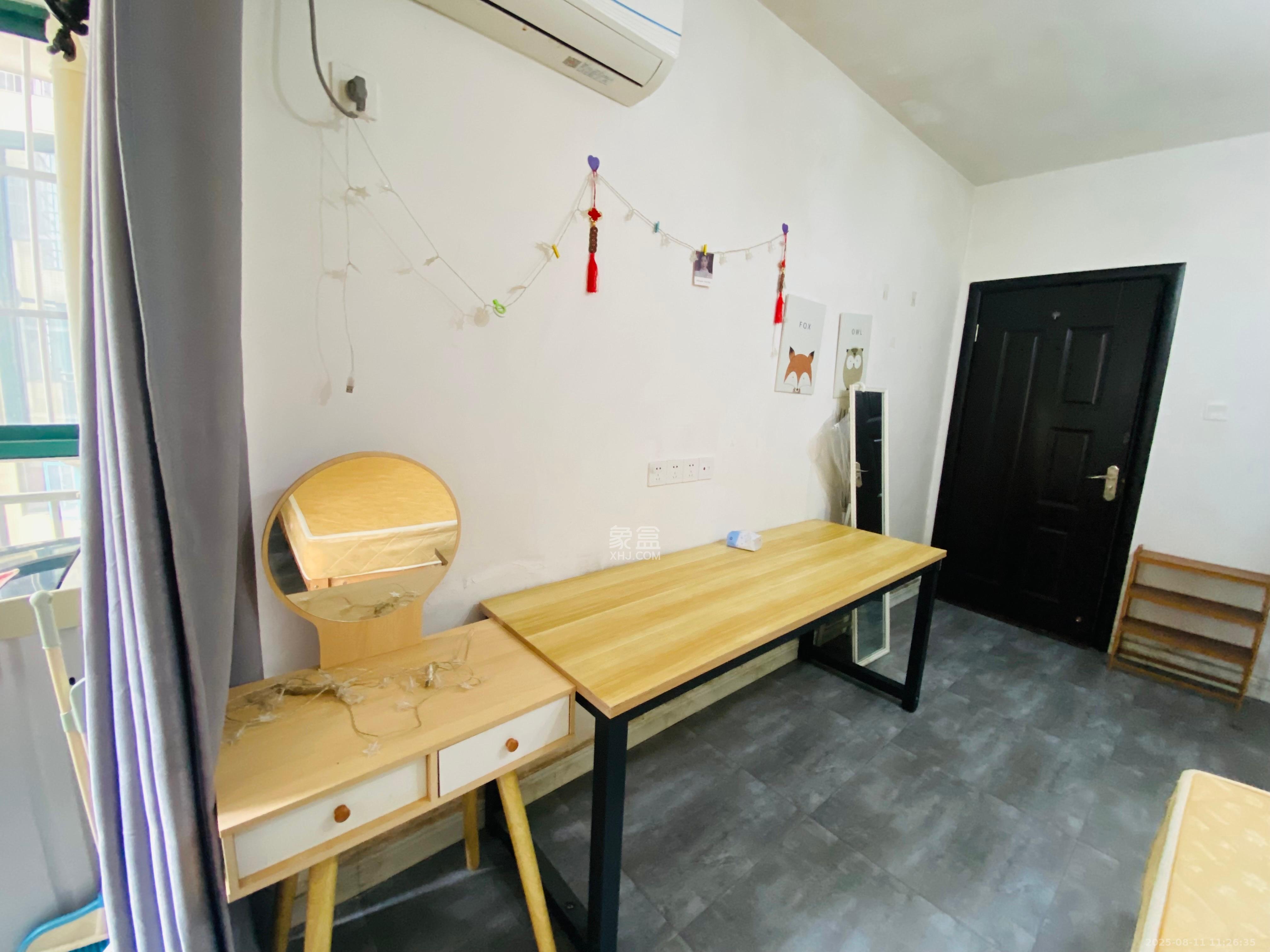 岳北和苑  1室1厅1卫    1350.0元/月 岳北和苑  1室1厅1卫    1350.0元/月室内图