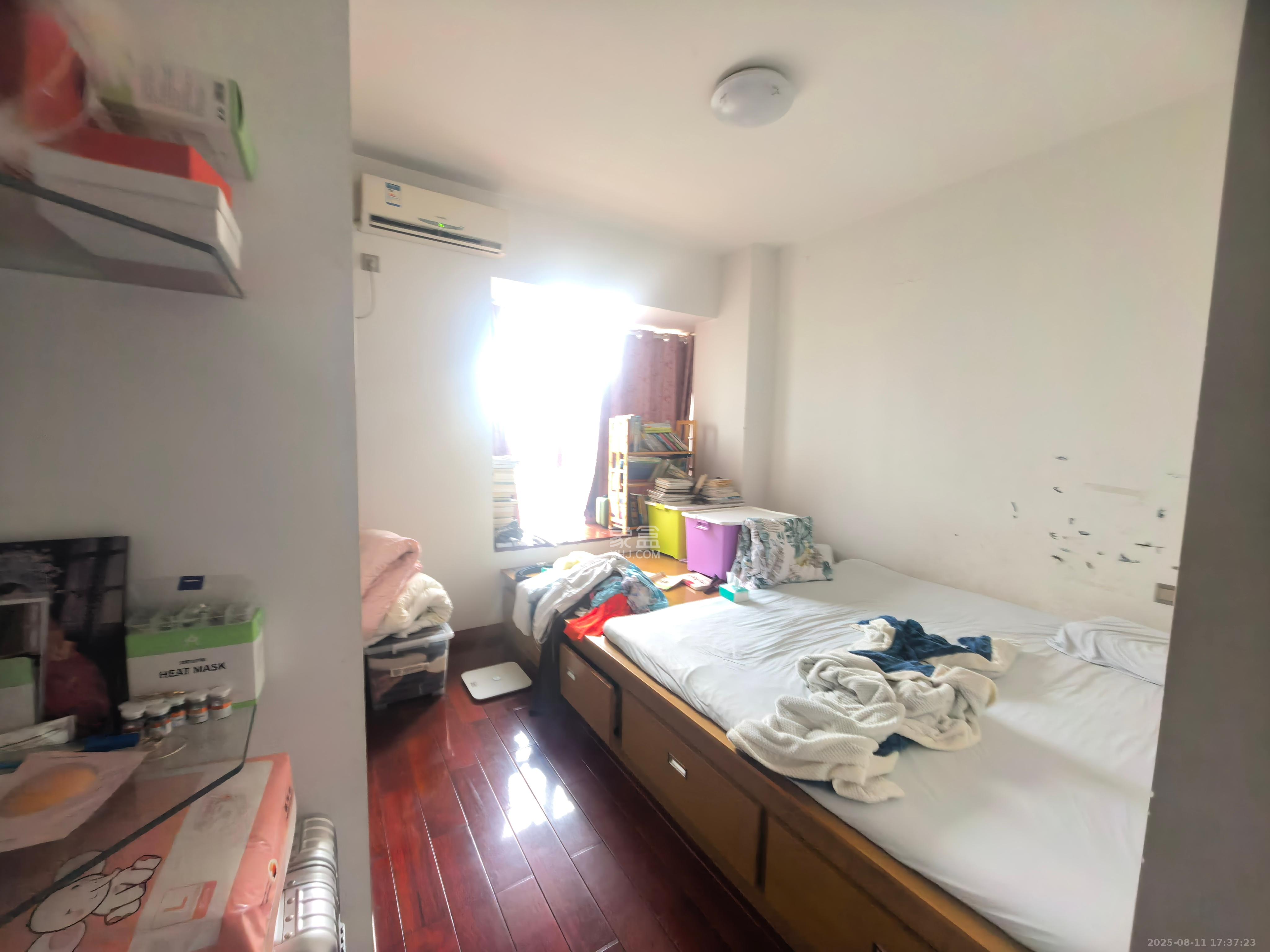 景江雅苑  1室2厅1卫   2500.00元/月室内图