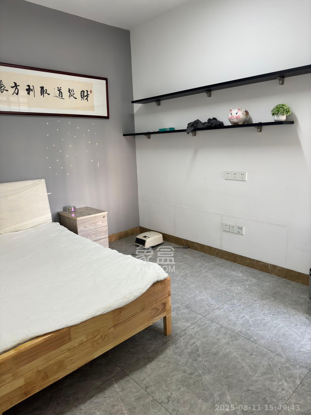 巨友中央公馆  3室2厅1卫   1900.00元/月