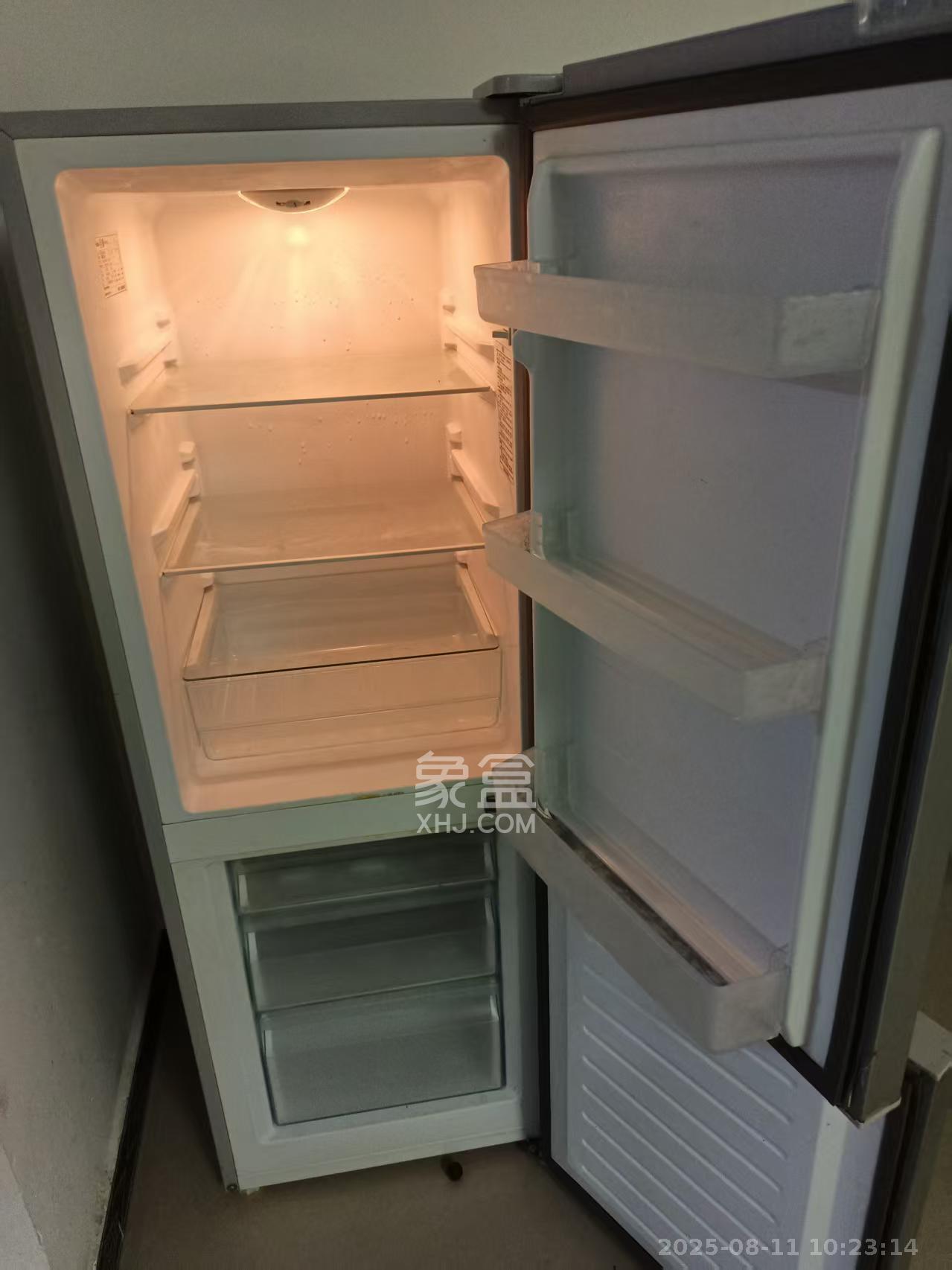 荷韵园  3室2厅2卫    2000.0元/月 荷韵园  3室2厅2卫    2000.0元/月室内图