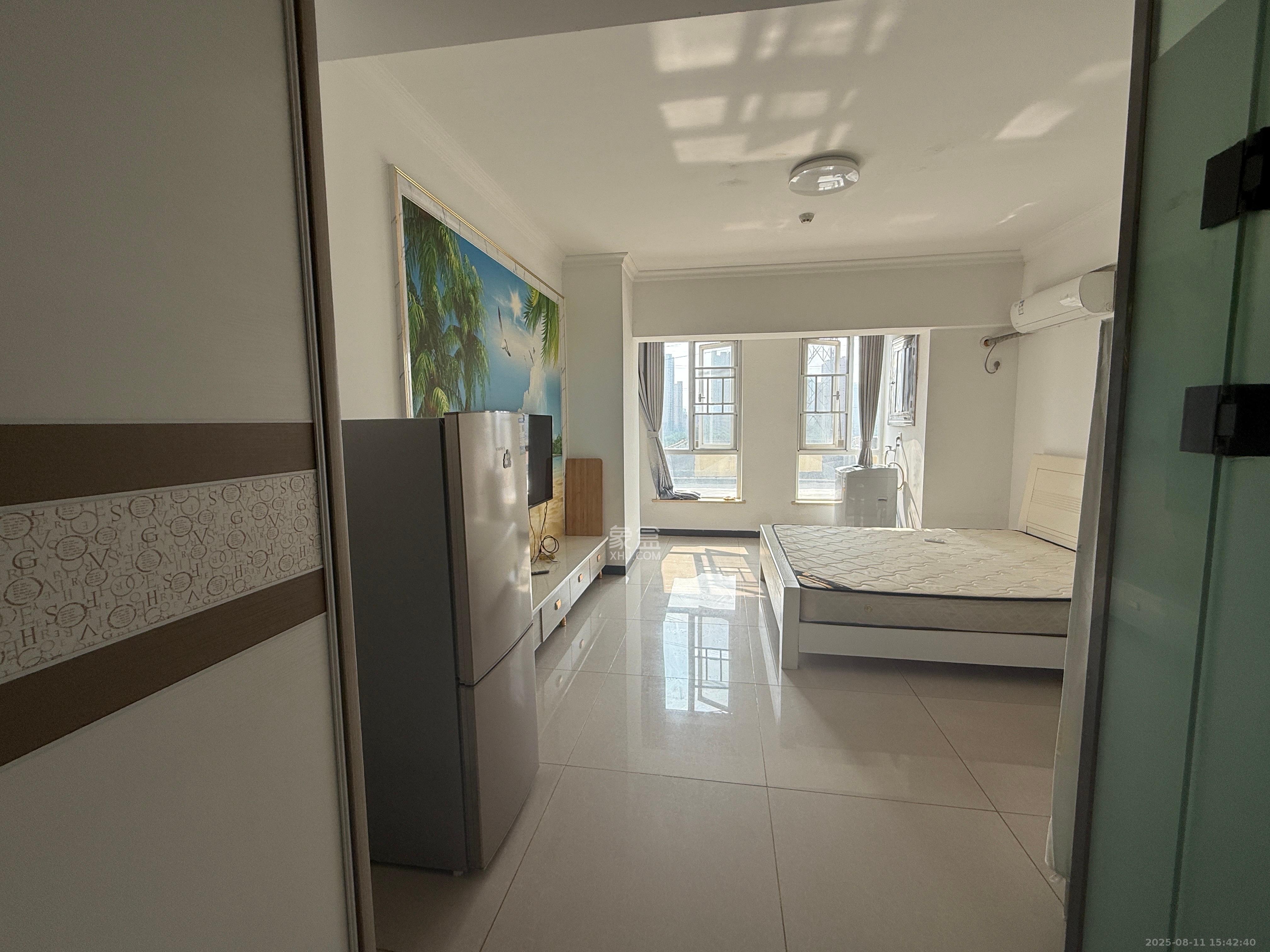 MOMA当代广场  1室1厅1卫    1400.0元/月室内图