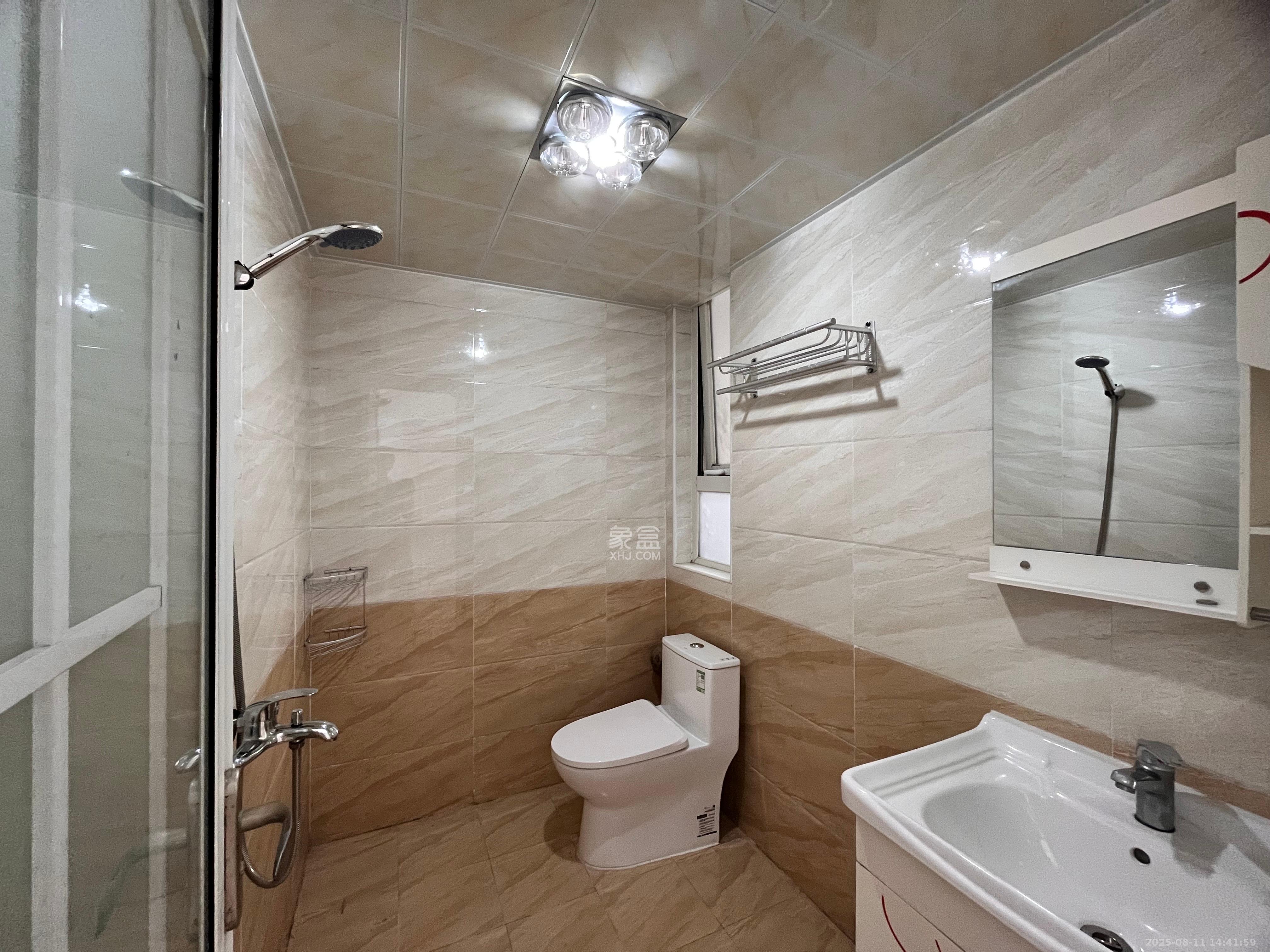 北辰三角洲B2E2区 3室2厅2卫 3400.0元/月 北辰三角洲B2E2区 3室2厅2卫 3400.0元/月室内图