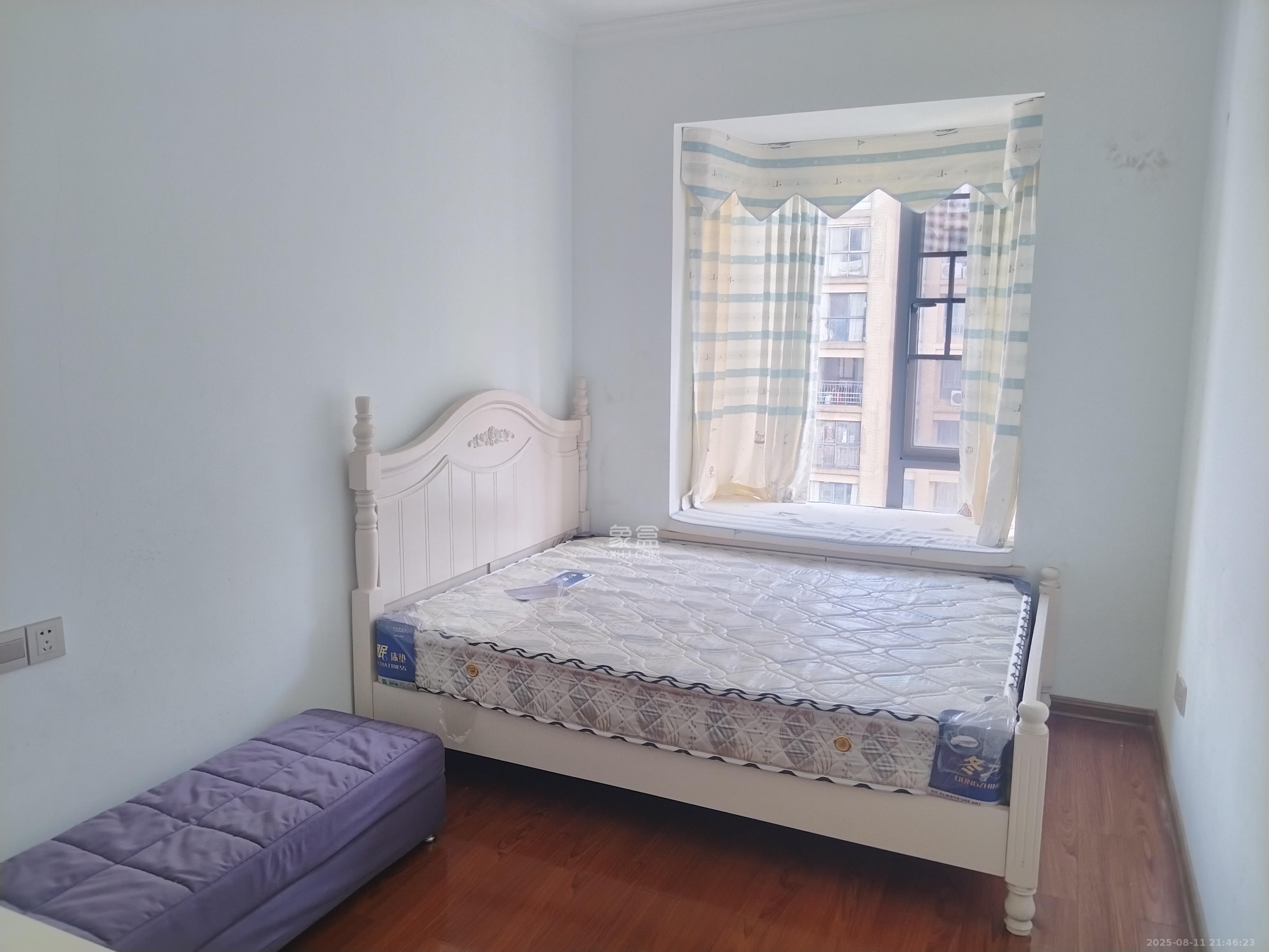 鑫远御文台一期 3室2厅1卫 2500.0元/月 鑫远御文台一期 3室2厅1卫 2500.0元/月室内图