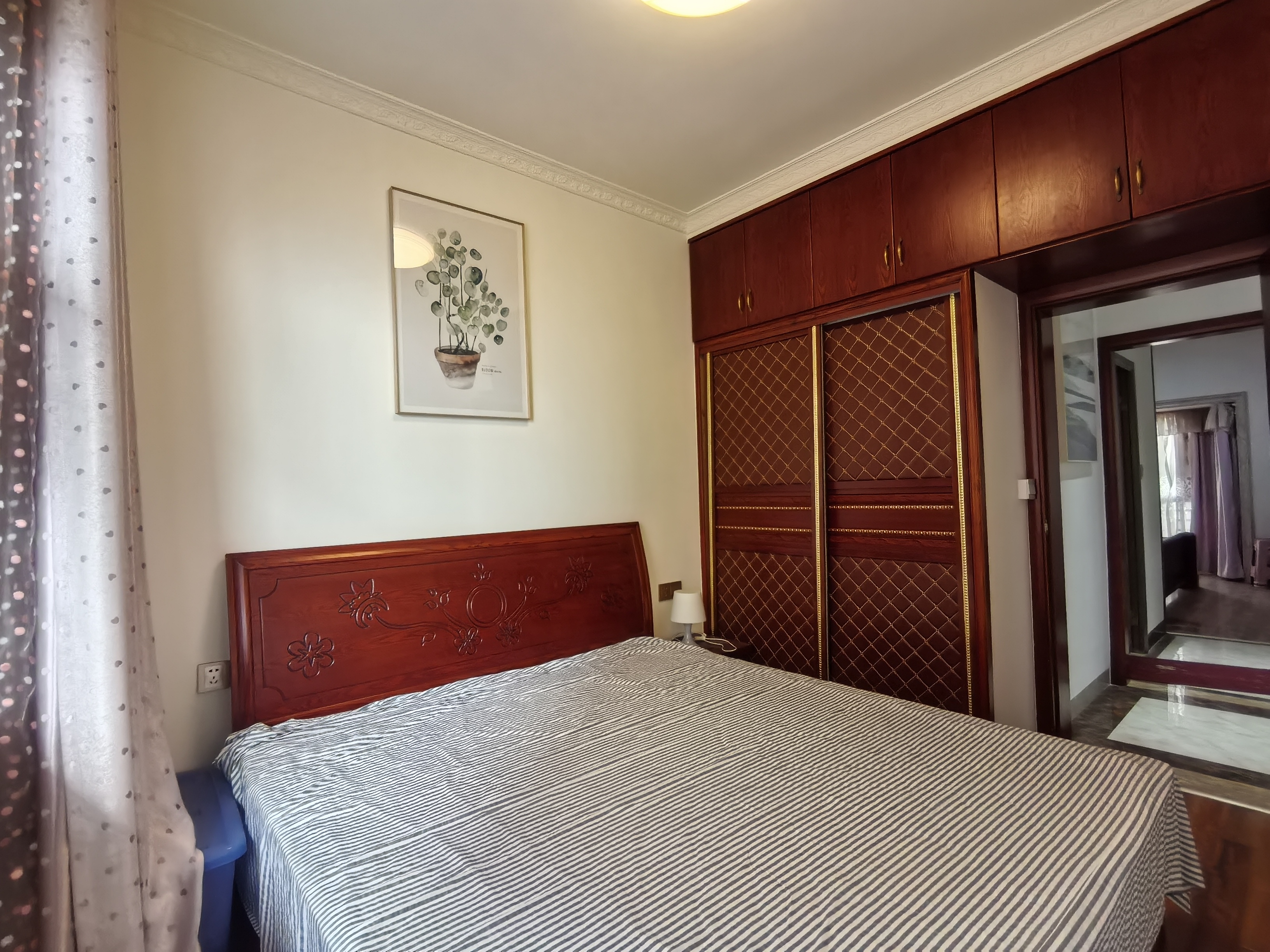 万豪城市花园  3室2厅2卫    2200.0元/月室内图