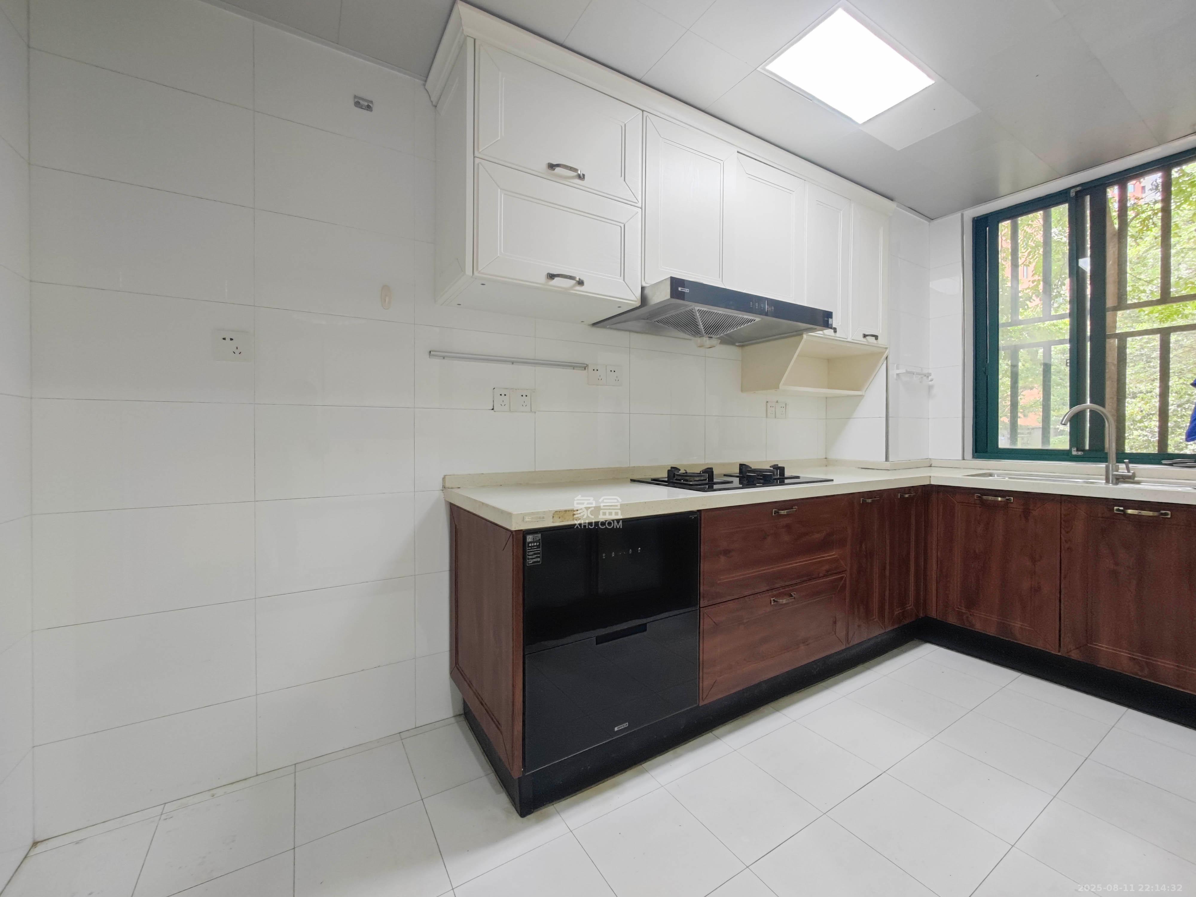 华盛世纪新城 4室2厅1卫 95.0万 华盛世纪新城 4室2厅1卫 95.0万其他