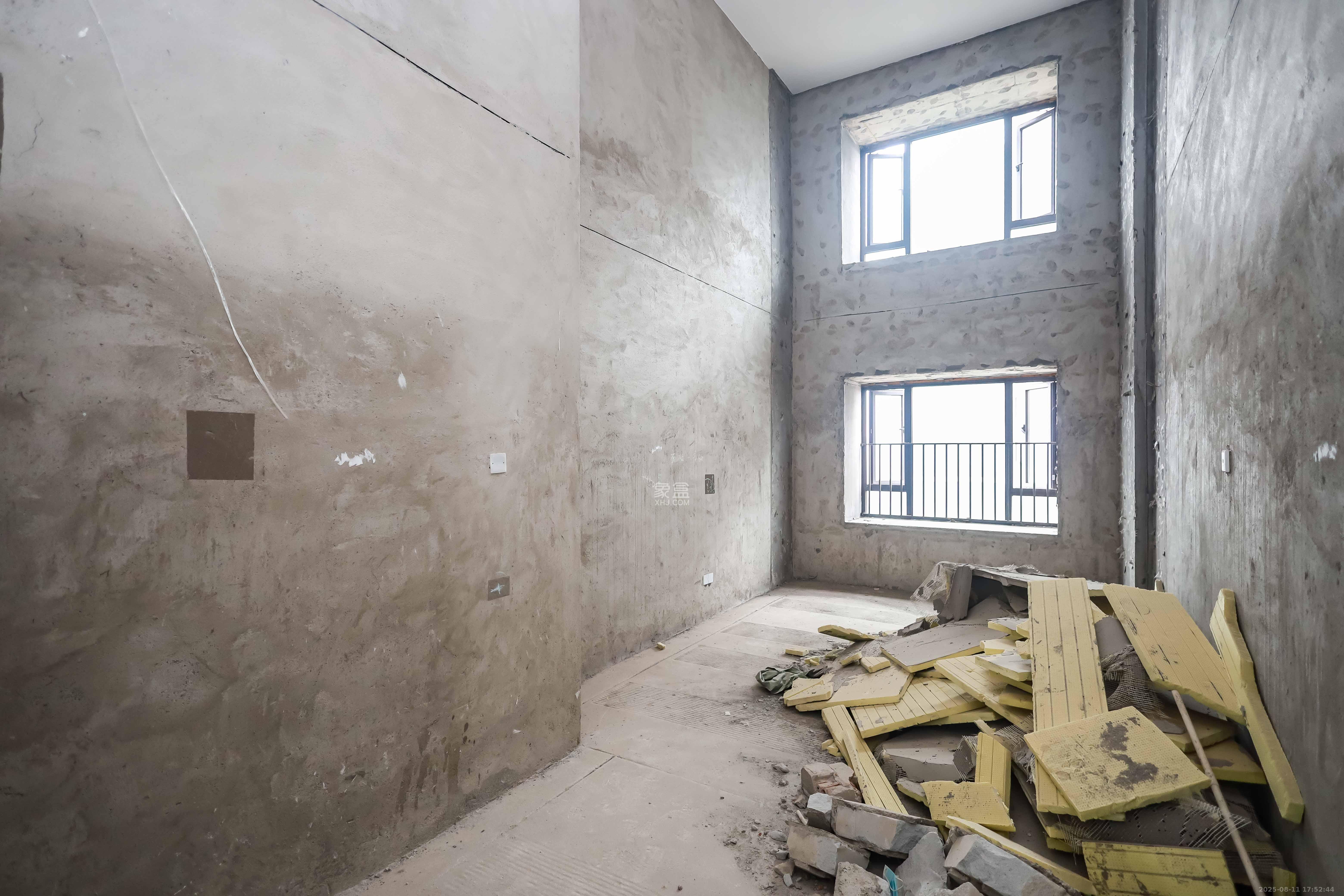 金辉优步花园  3室2厅2卫    109.0万卧室