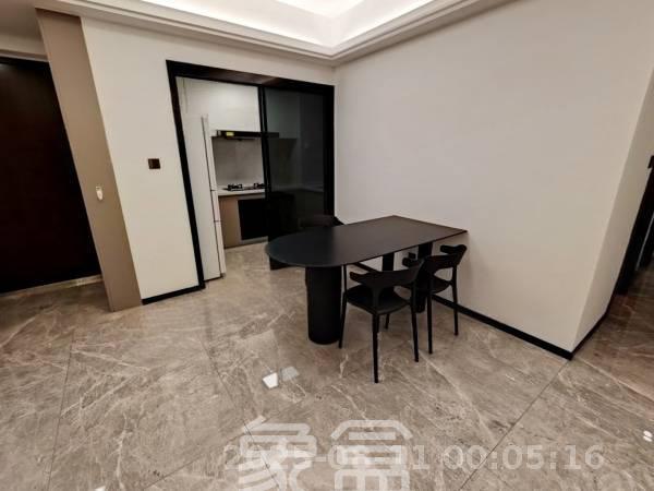 欣利梅溪左岸  3室2厅2卫   3500.00元/月室内图