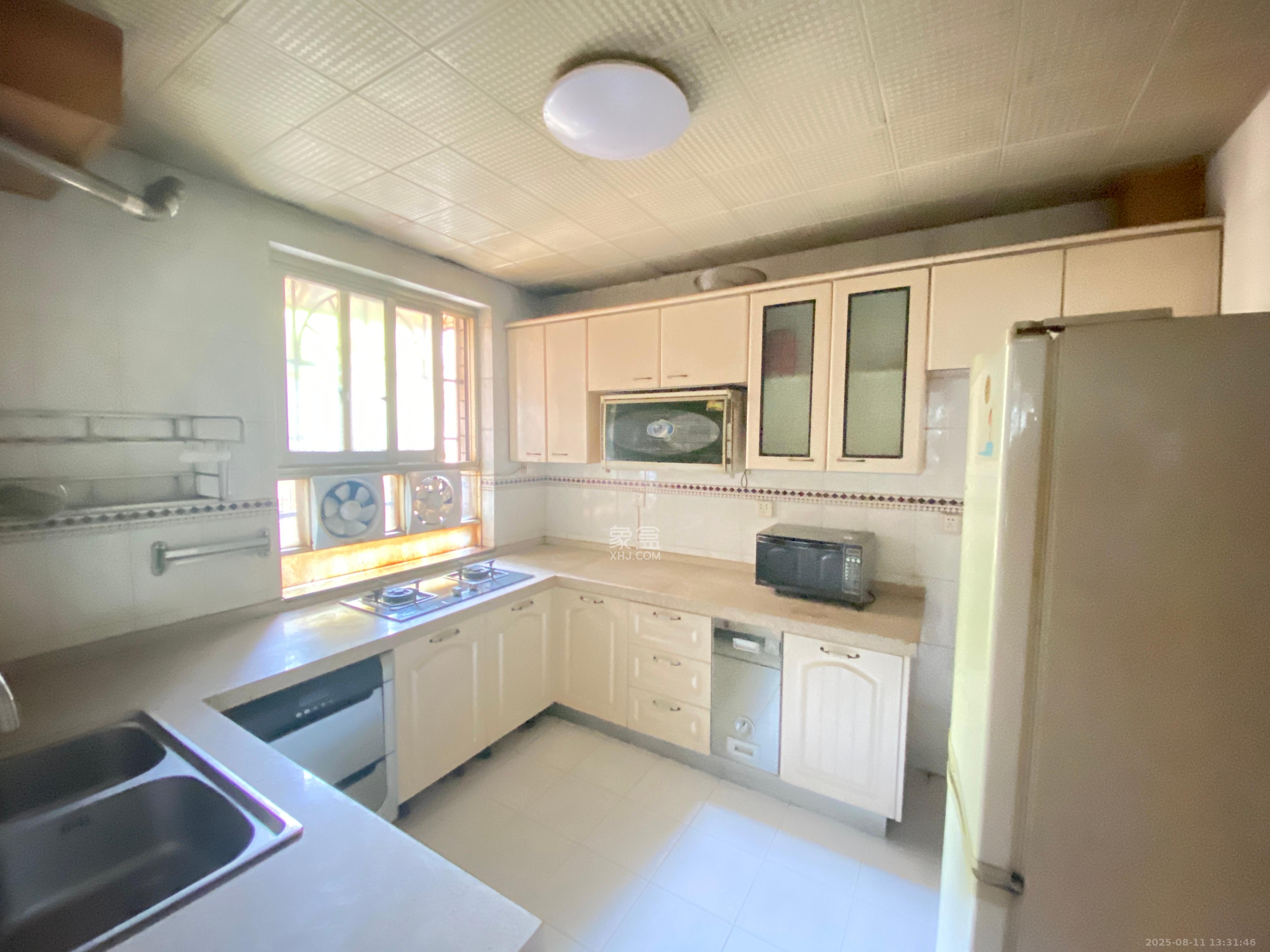 福乐名园  4室2厅2卫    3000.0元/月 福乐名园  4室2厅2卫    3000.0元/月室内图